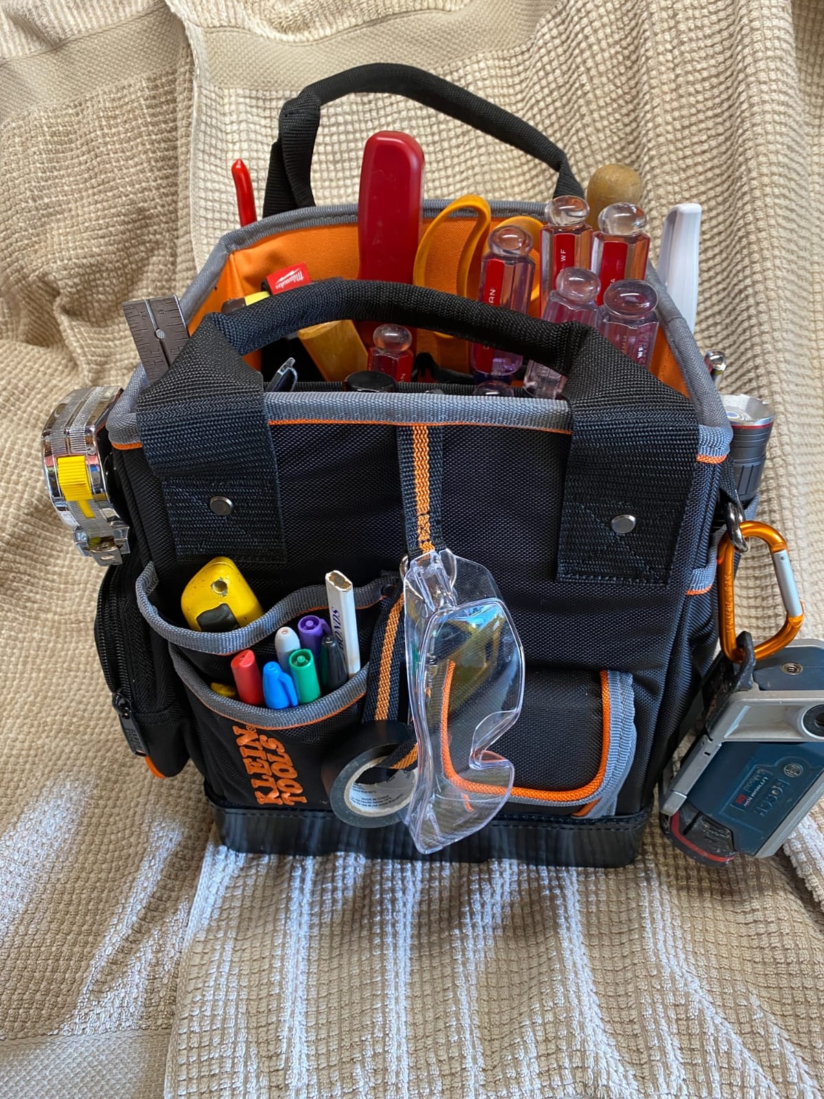 Klein Tools 5541610-14 Tool Bag with Shoulder Strap Has 40 Pockets for Tool Storage and Orange Interior customer photo 1
