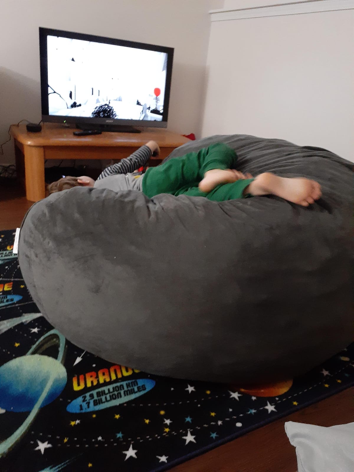 Sofa Sack Bean Bag Chair - Plush, Ultra Soft - Memory Foam Bean Bag Chair with Microsuede Cover - Stuffed Foam Filled Furniture and Accessories for Dorm Room 5 Feet - Charcoal customer photo 1