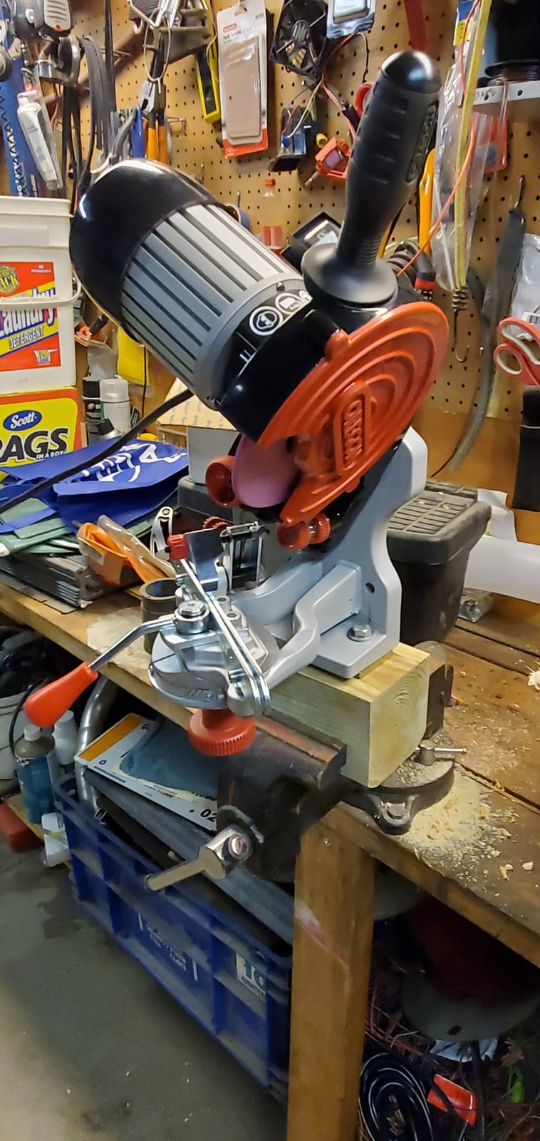Oregon Professional Compact 120-Volt Bench Chain Grinder | Universal Saw Chain Sharpener, for All Chainsaw Chain Types, Bench Mounted, Professional Grade customer photo 1