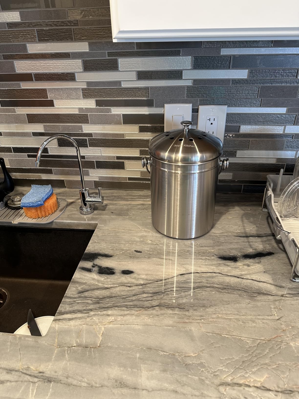 Utopia Kitchen Countertop Compost Bin 1.3 Gallon Stainless Steel | 1.3-gallon stainless steel countertop compost bin with charcoal filter, ideal for kitchen countertop or under-sink use customer photo 2