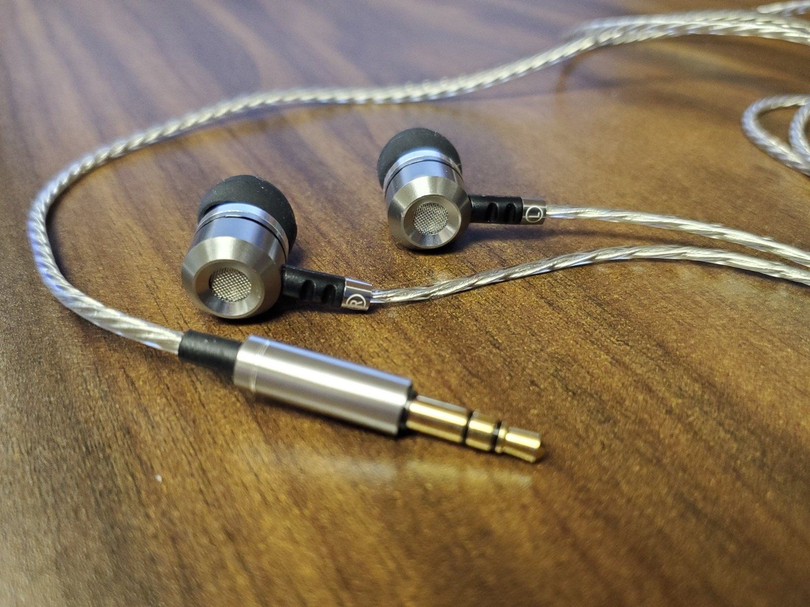 Sephia SP3060 Earbuds Wired in-Ear Headphones | HD Bass Driven Audio, Lightweight Aluminum, S/M/L Ear Bud Tips, Earphone Case, 3.5mm, Tangle-Free Cord, No Mic customer photo 2