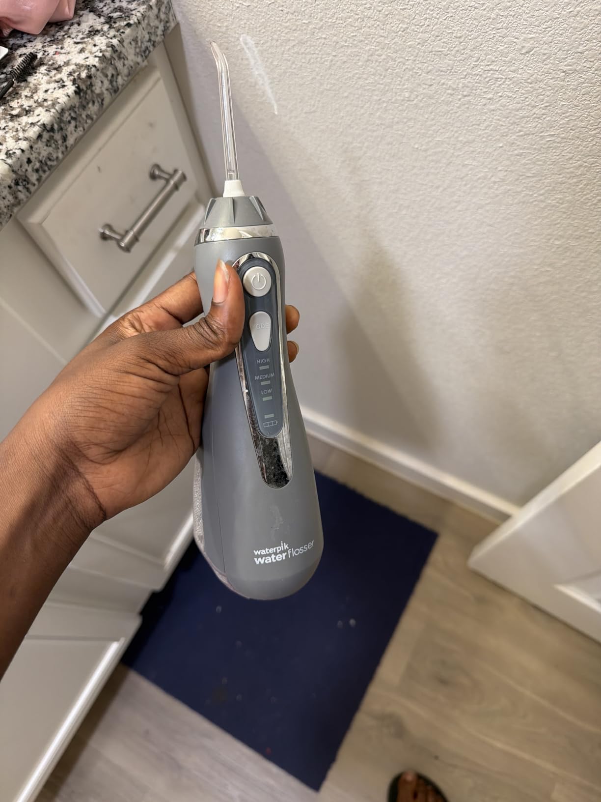 Waterpik Cordless Advanced 2.0 Water Flosser For Teeth, Gums, Braces, Dental Care With Travel Bag and 4 Tips, ADA Accepted, Rechargeable, Portable, and Waterproof, White WP-580, Packaging May Vary customer photo 1