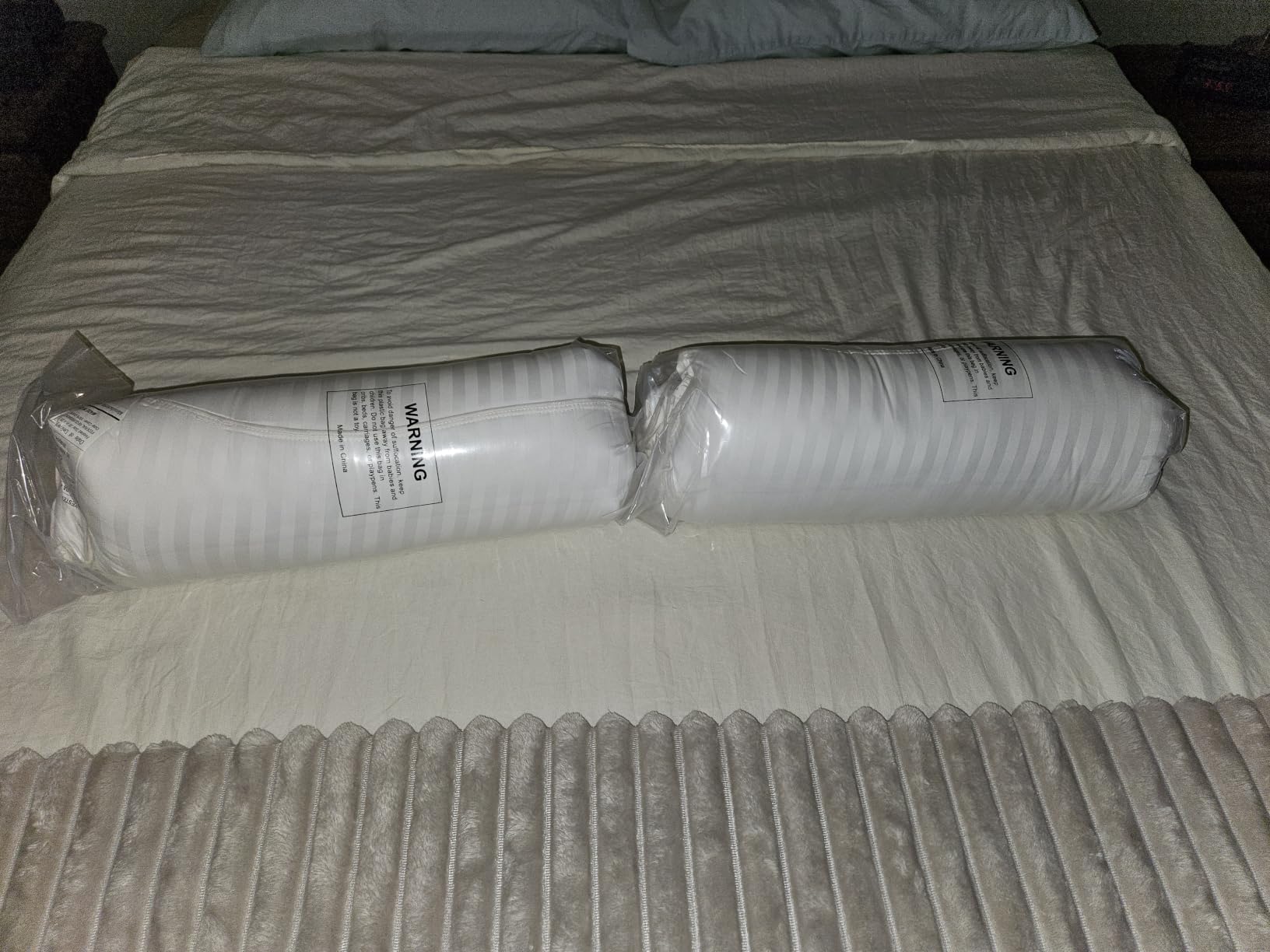 Beckham Hotel Collection Bed Pillows Standard/Queen Size Set of 2 | Original Soft Down Alternative Pillow for Sleeping - Soft Support for Back, Stomach or Side Sleepers customer photo 1