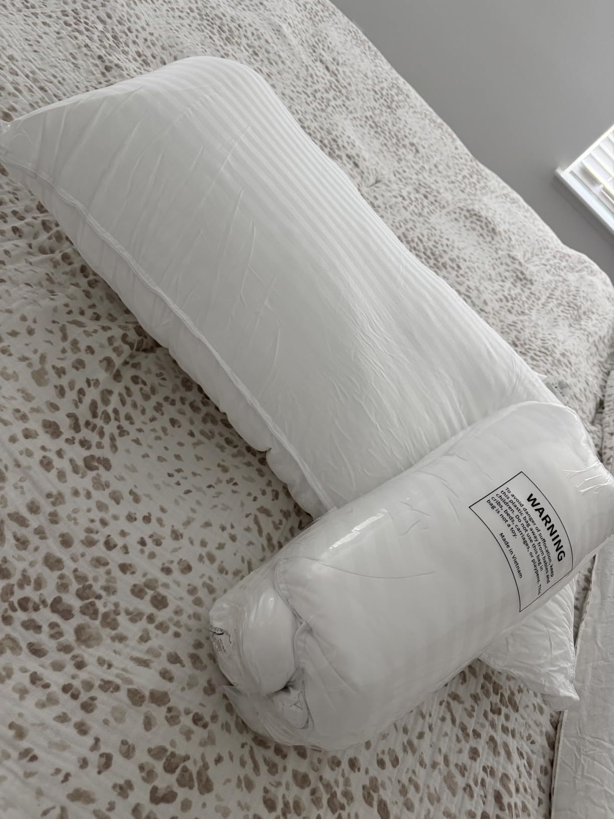 Beckham Hotel Collection Bed Pillows Standard/Queen Size Set of 2 | Original Soft Down Alternative Pillow for Sleeping - Soft Support for Back, Stomach or Side Sleepers customer photo 2