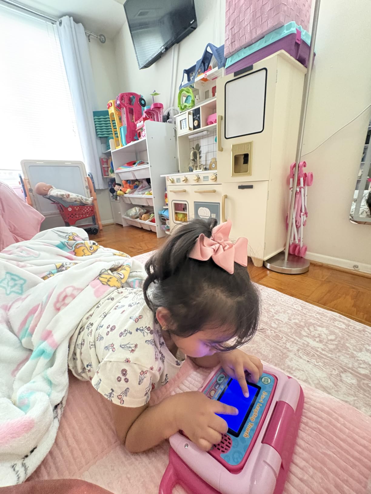 LeapFrog 2-in-1 LeapTop Touch customer photo 2