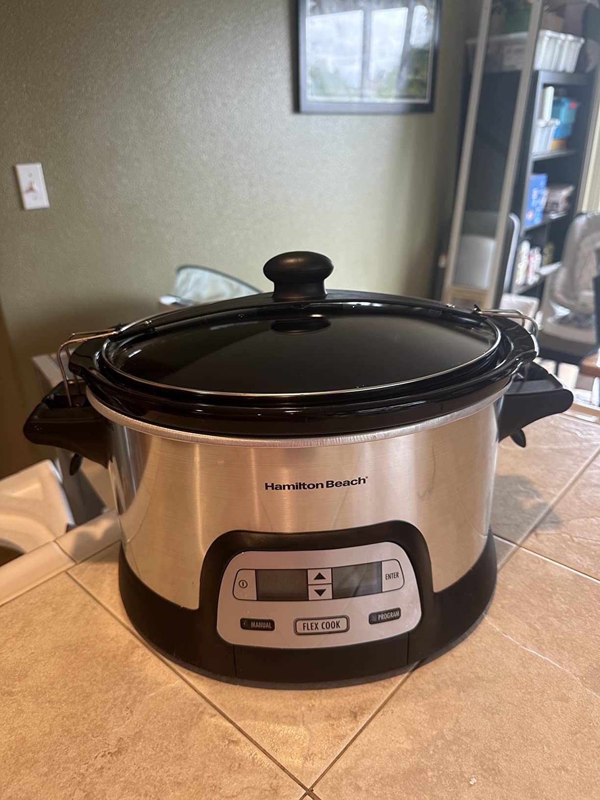 Hamilton Beach 33861 Portable Programmable Slow Cooker, Dishwasher Safe Crock, 6 Qt, FlexCook Dual Digital Timer/2 Heat Settings, Lid Lock for Easy Travel, Silver customer photo 2