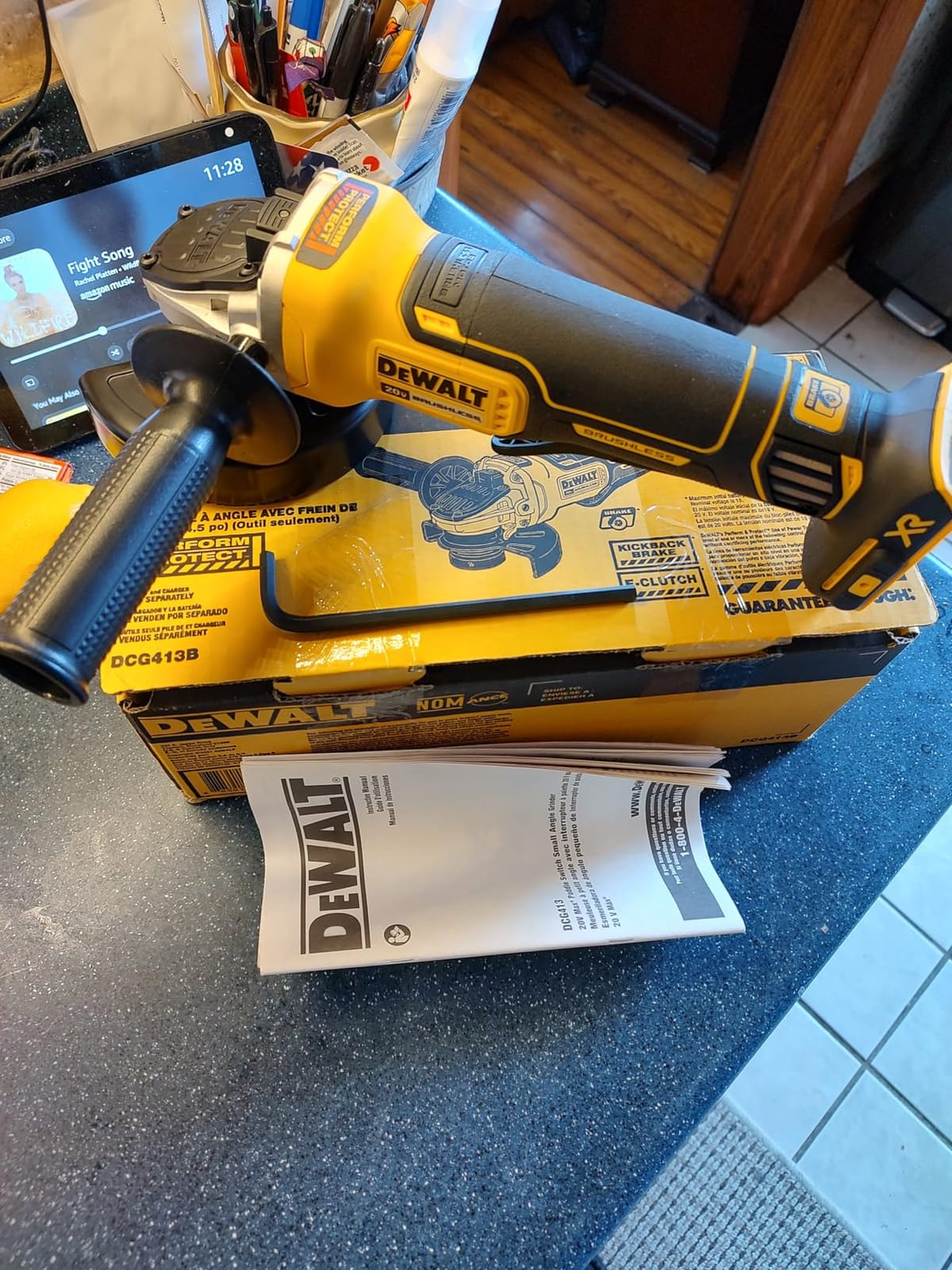 DEWALT 20V MAX* Angle Grinder Tool Cordless Brushless, 4 1/2 Inch, with Paddle Switch and Kickback Brake, Tool Only (DCG413B) | Paddle Switch, Kickback Brake, Tool Only customer photo 1