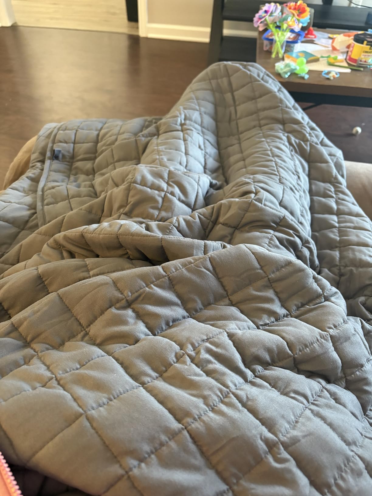 YnM 15lbs Weighted Blanket for Adults, Breathable Heavy Bed Throw Blanket with Cooling Glass Beads for All Season Use, Ideal for One Person of 140lbs (60x80 Inches, Queen Bed, Dark Grey) customer photo 2