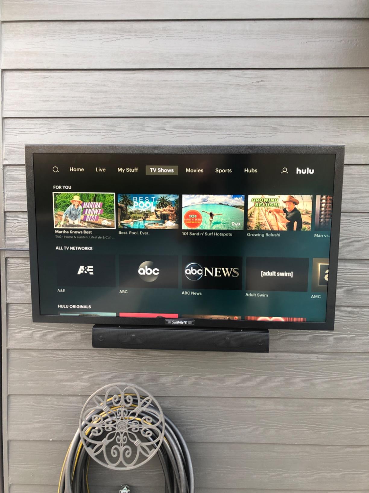 SunBrite SE 43-inch Partial Sun Outdoor TV | 4K Ultra HD LED Weatherproof Television - Includes Speaker bar (SB-SE-43-4K-BL) customer photo 2