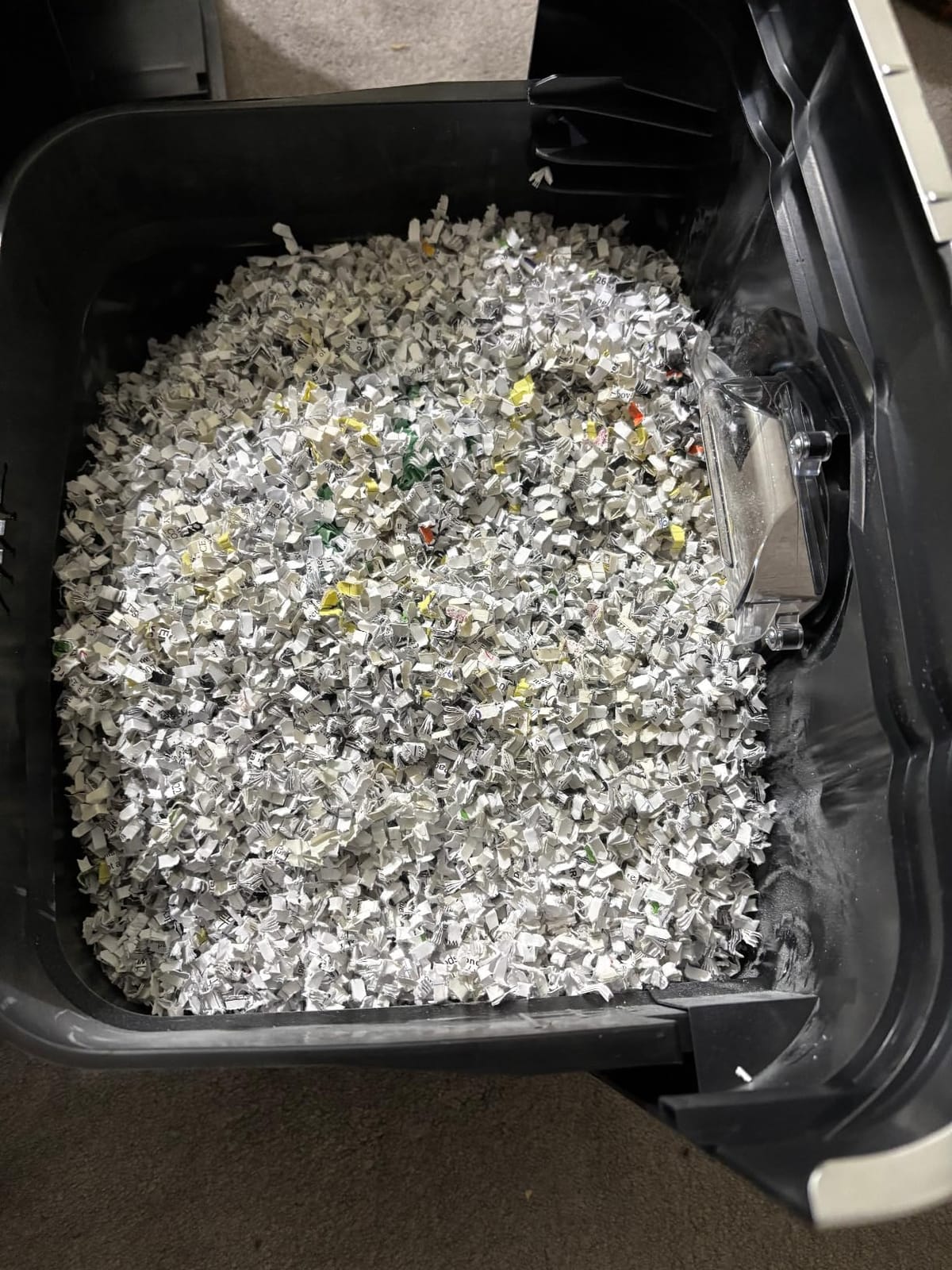 Aurora AU1210MA Professional Grade High Security 12-Sheet Micro-Cut Paper/CD and Credit Card/ 60 Minutes Continuous Run Time Shredder customer photo 1