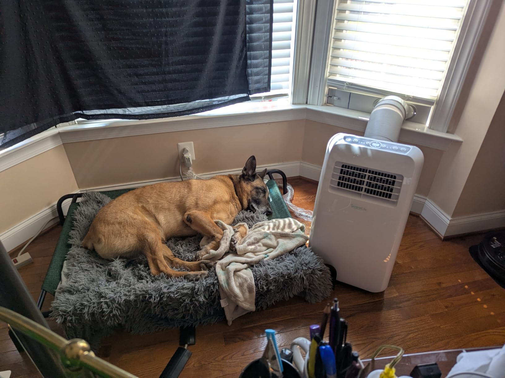 SereneLife Portable Air Conditioner, With Dual Motor, Dehumidifier & Fan | 8,000 BTU AC With Temperature Ranges 64°F-90°F | Fast Powerful Cooling | 3 Fan Speeds, Remote Control, & Window Exhaust Kit customer photo 2