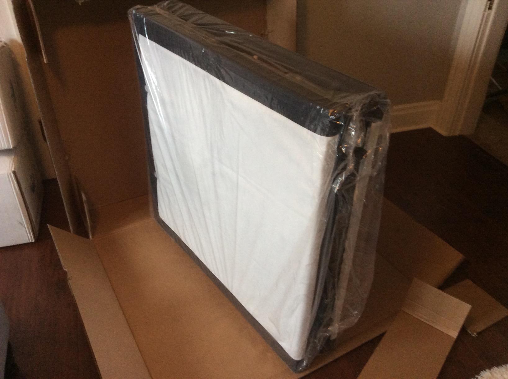 Blissful Nights e4 Queen Adjustable Bed Base Frame with Zero Gravity, Massage Motors, Anti-Snore, USB Charging, Nightlight, Wireless Remote, 10-Year Warranty, and No Tools Required Assembly customer photo 2