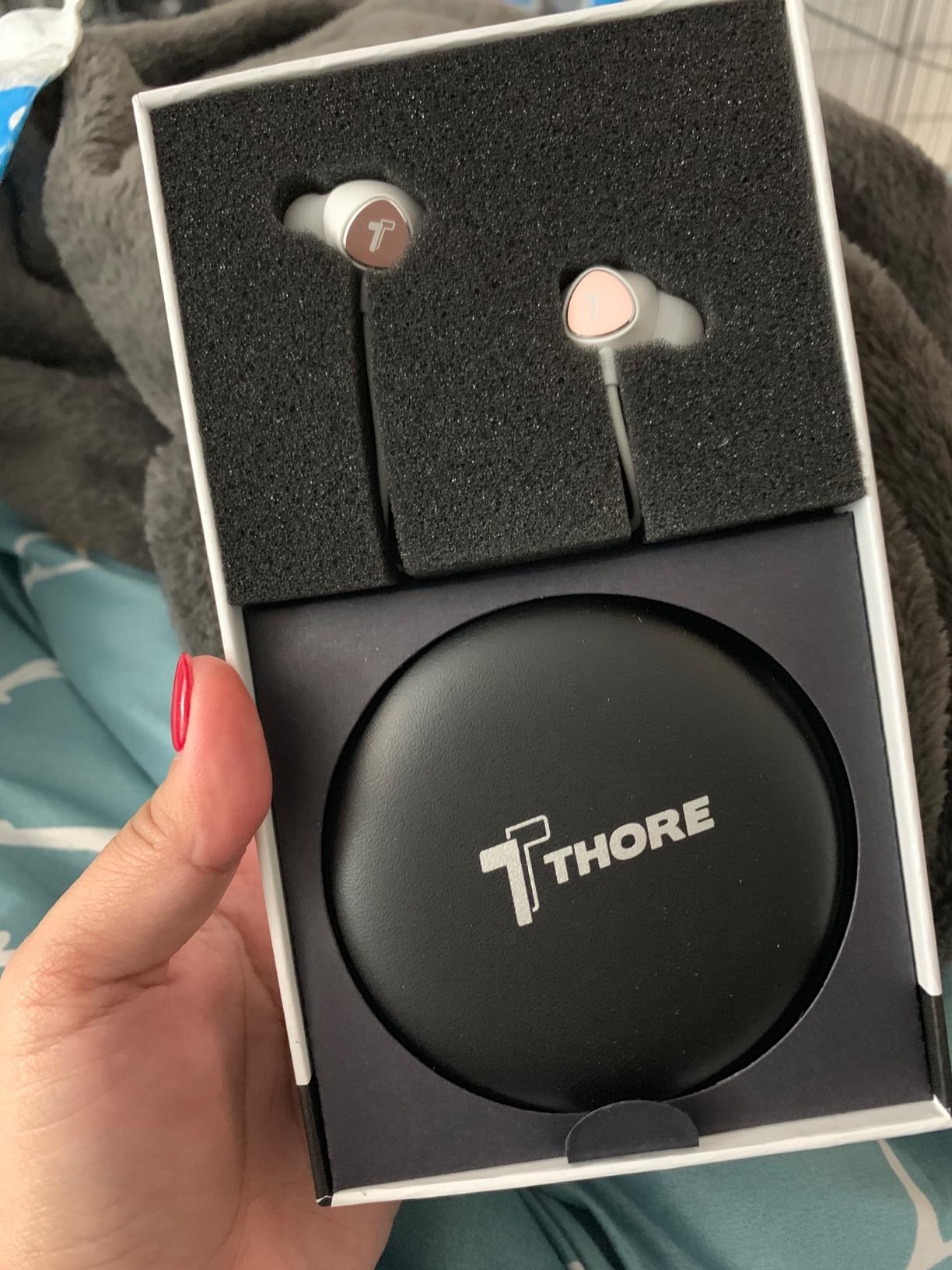 Thore Wired iPhone Headphones with Lightning Connector Earphones - MFi Certified by Apple Earbuds Wired in-Ear Microphone and Volume Remote for iPhone (Black) customer photo 2