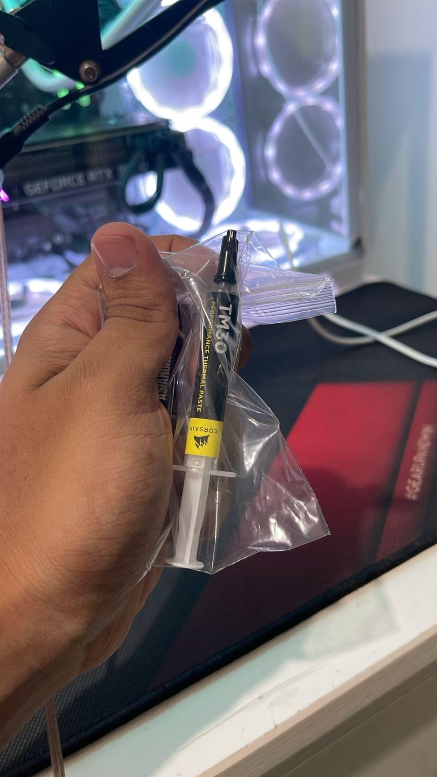 Corsair TM30 Performance Thermal Paste - Ultra-Low Thermal Impedance CPU/GPU, 3 Grams with Applicator customer photo 2