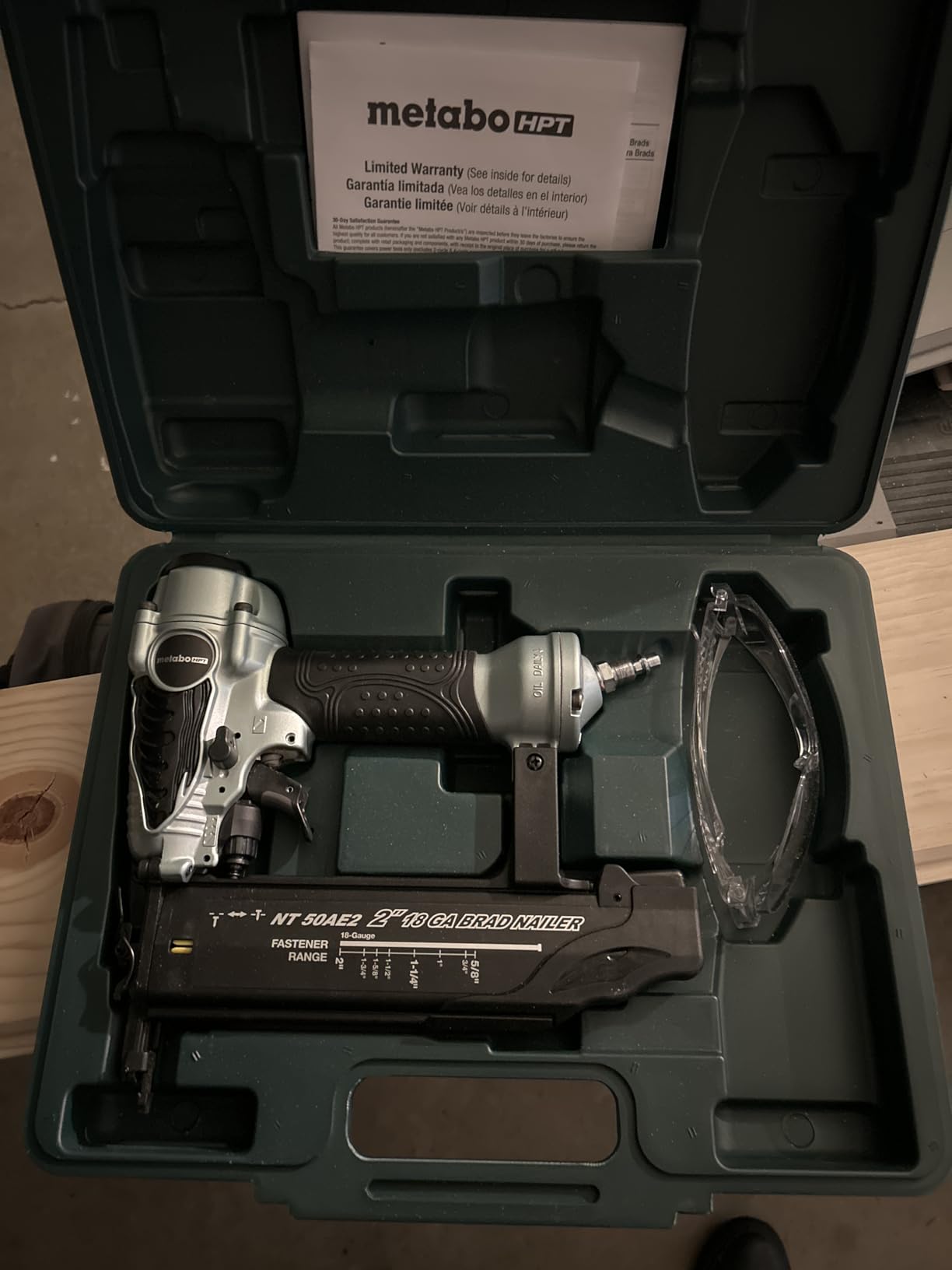 Metabo HPT Brad Nailer, Pneumatic 18 Gauge Adjustable Depth, NT50AE2 customer photo 1