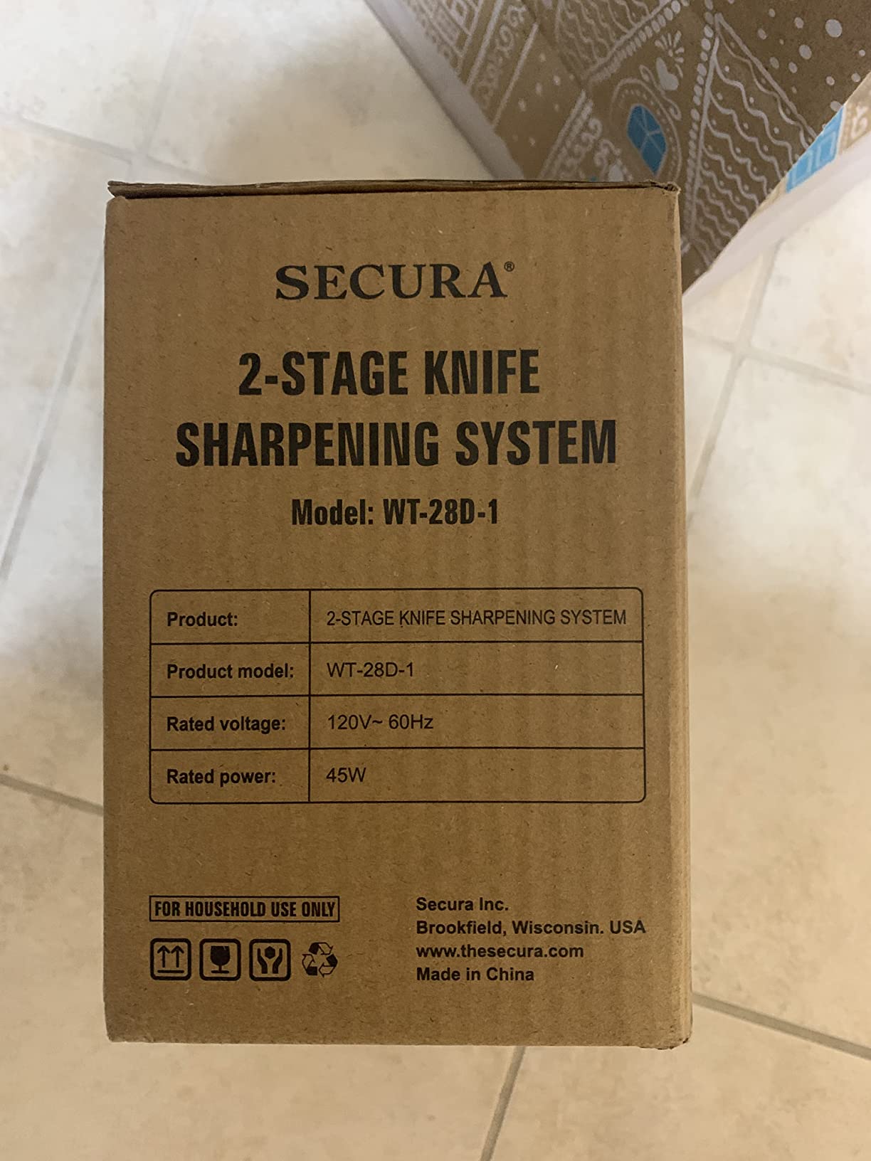Secura 2-Stage Electric Knife Sharpener with Diamond Abrasives and Precision Angle Guides, Professional Sharpening Tool for Kitchen Straight Edge and Ceramic Knife, Black customer photo 1