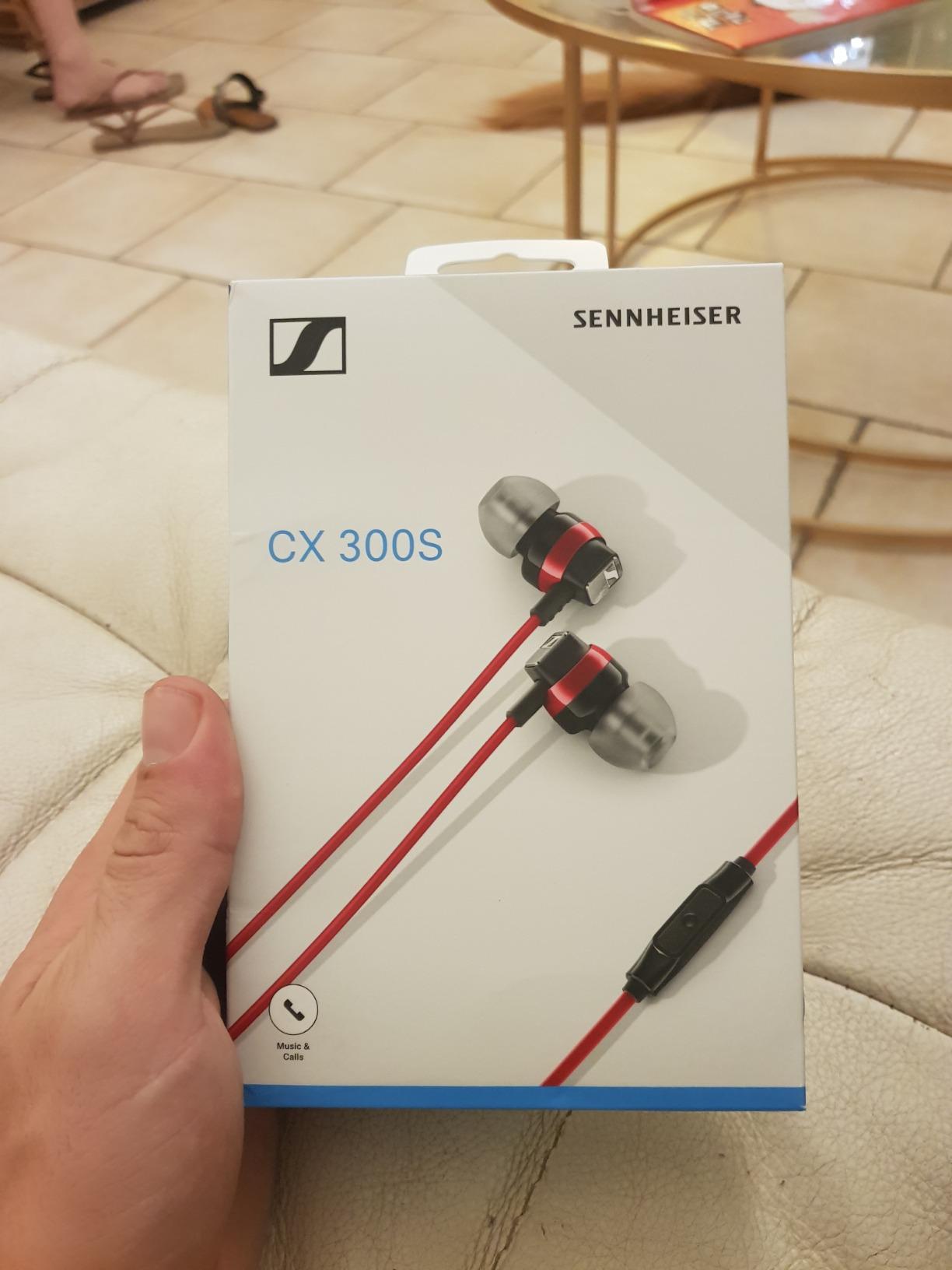 Sennheiser CX 300S In Ear Headphone with One-Button Smart Remote - Red customer photo 2