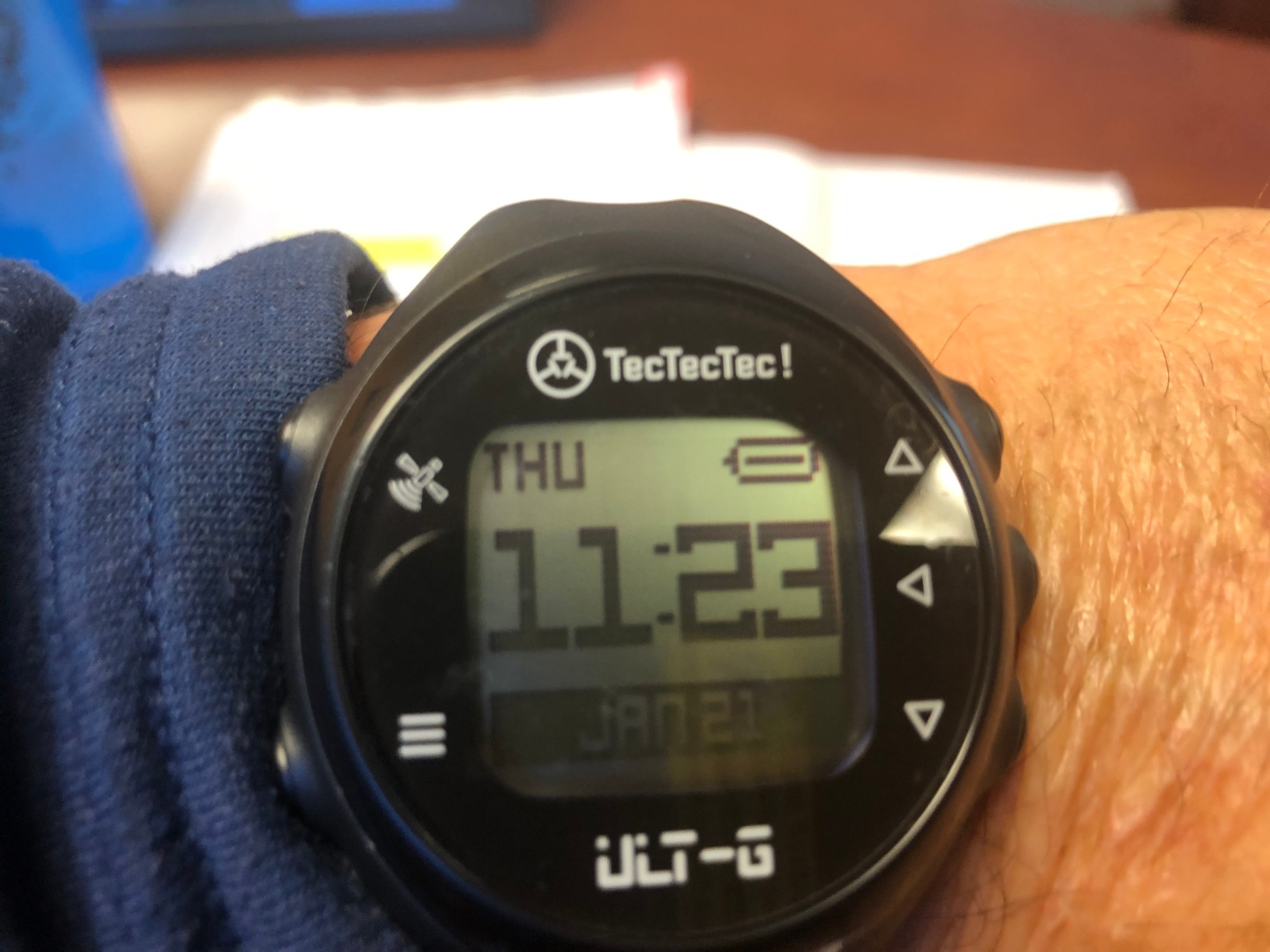 TecTecTec ULT-G Golf GPS Watch - Simple & Easy Distance Watch customer photo 1