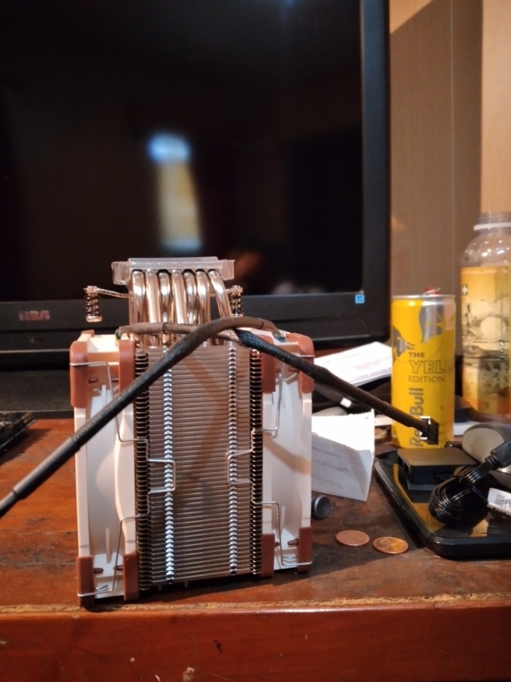 Noctua NH-U12A, Premium CPU Cooler with High-Performance Quiet NF-A12x25 PWM Fans (120mm, Brown) customer photo 1