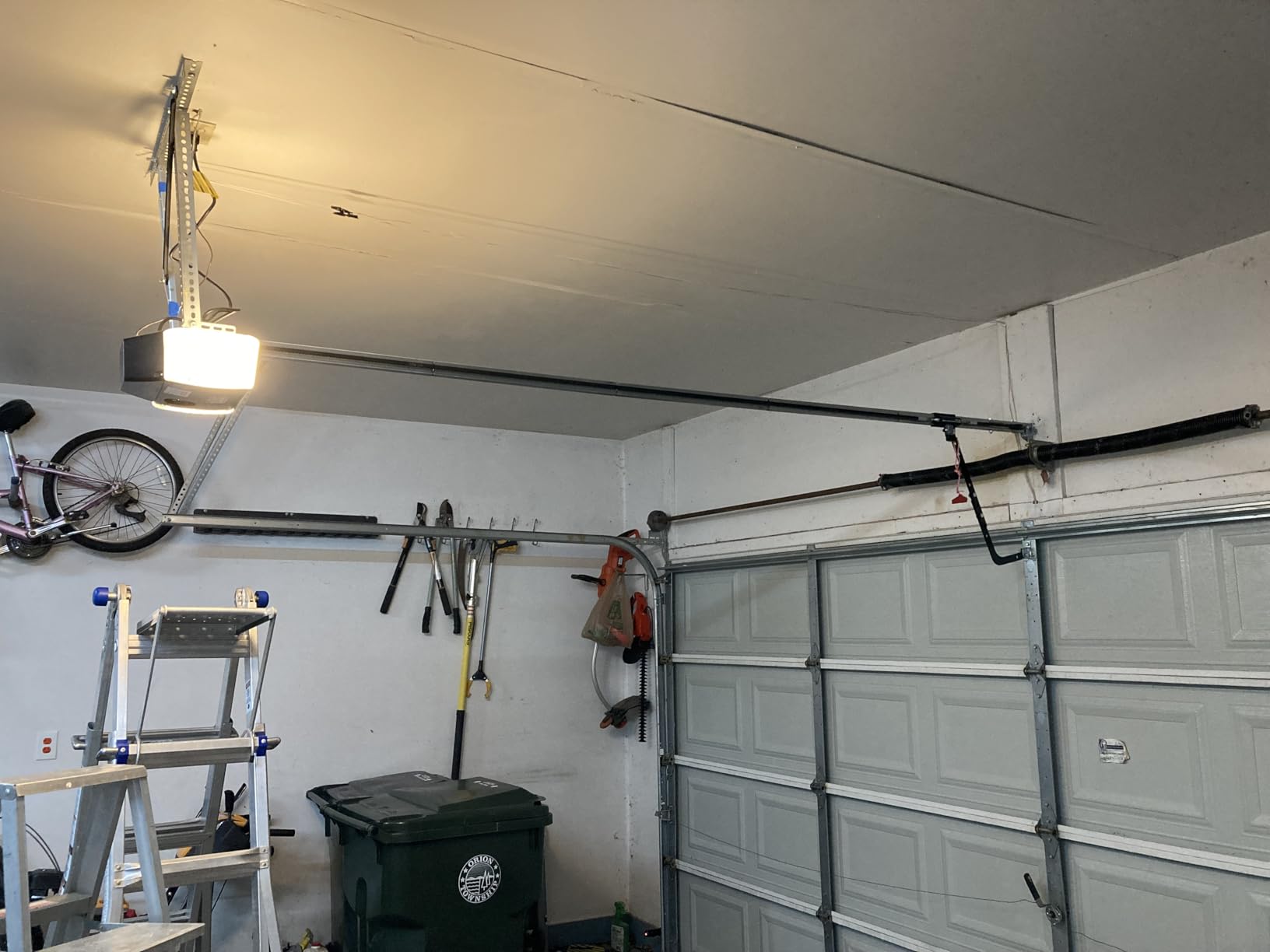 Genie StealthDrive Connect Smart Belt Drive Garage Door Opener, 7155-TKV | 1 1/4 HPc, Aladdin Connect Wi-Fi, Works with Alexa, Battery Backup, Wireless Keypad, 2 Remotes, Ultra-Quiet Belt Drive customer photo 2