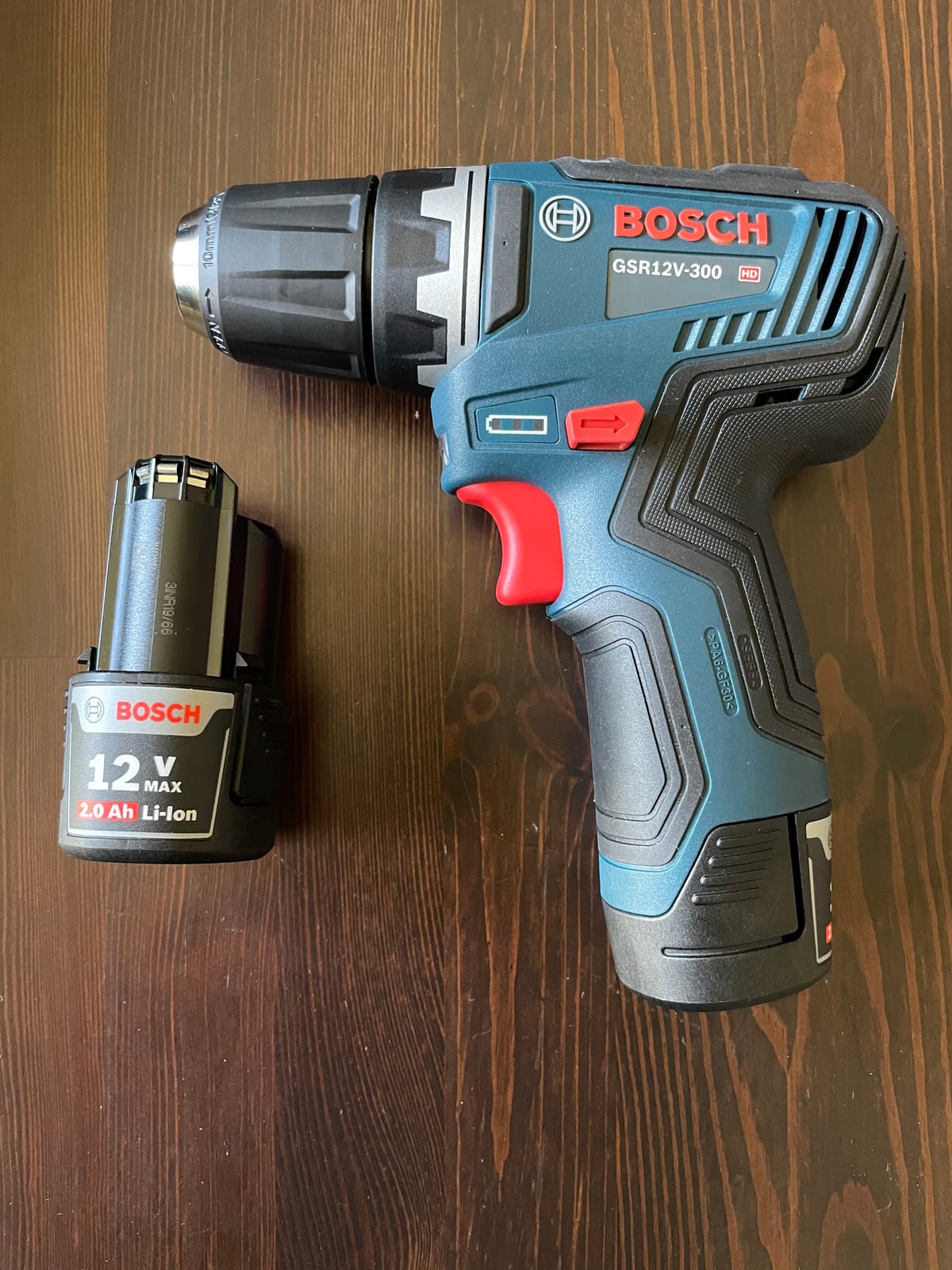 Bosch GSR12V-300B22 12V Max EC Brushless 3/8 In. Drill/Driver Kit customer photo 2