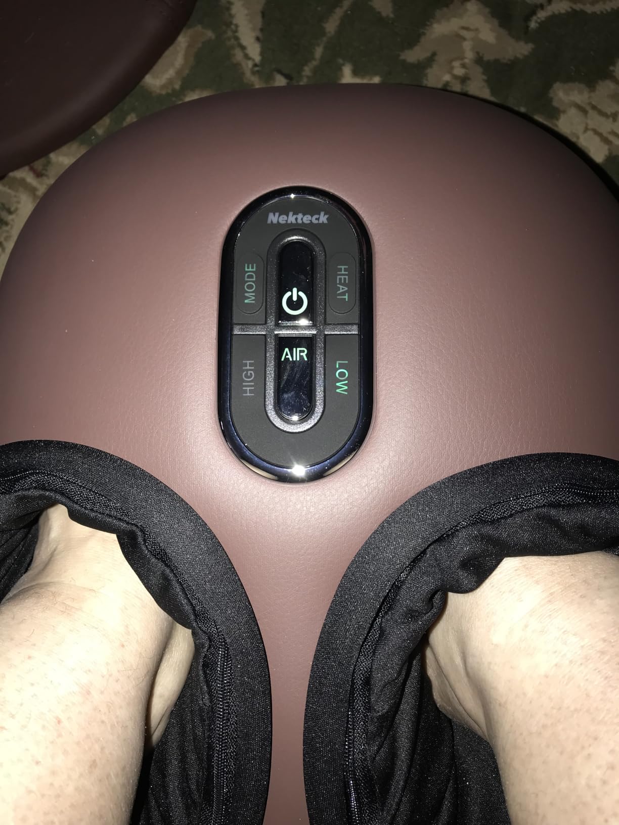 Nekteck Shiatsu Foot Massager with Heat [2026 Upgraded], 3 Modes Deep Kneading Therapy Air Compression, Feet Massage for Plantar Fasciitis, Relaxation Gifts for Men Women Mom Dad Birthday customer photo 1