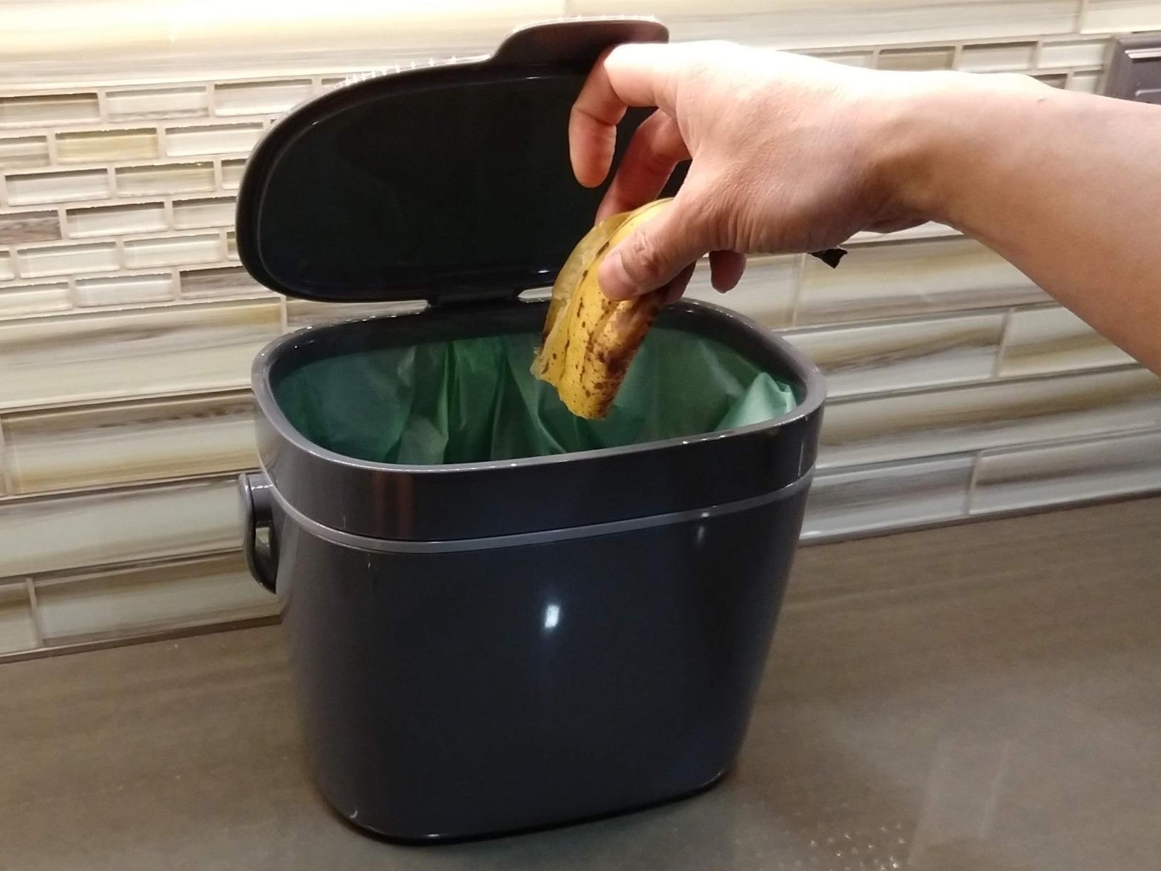 OXO Good Grips Easy-Clean Compost Bin - Charcoal - 1.75 Gal/6.62L customer photo 2