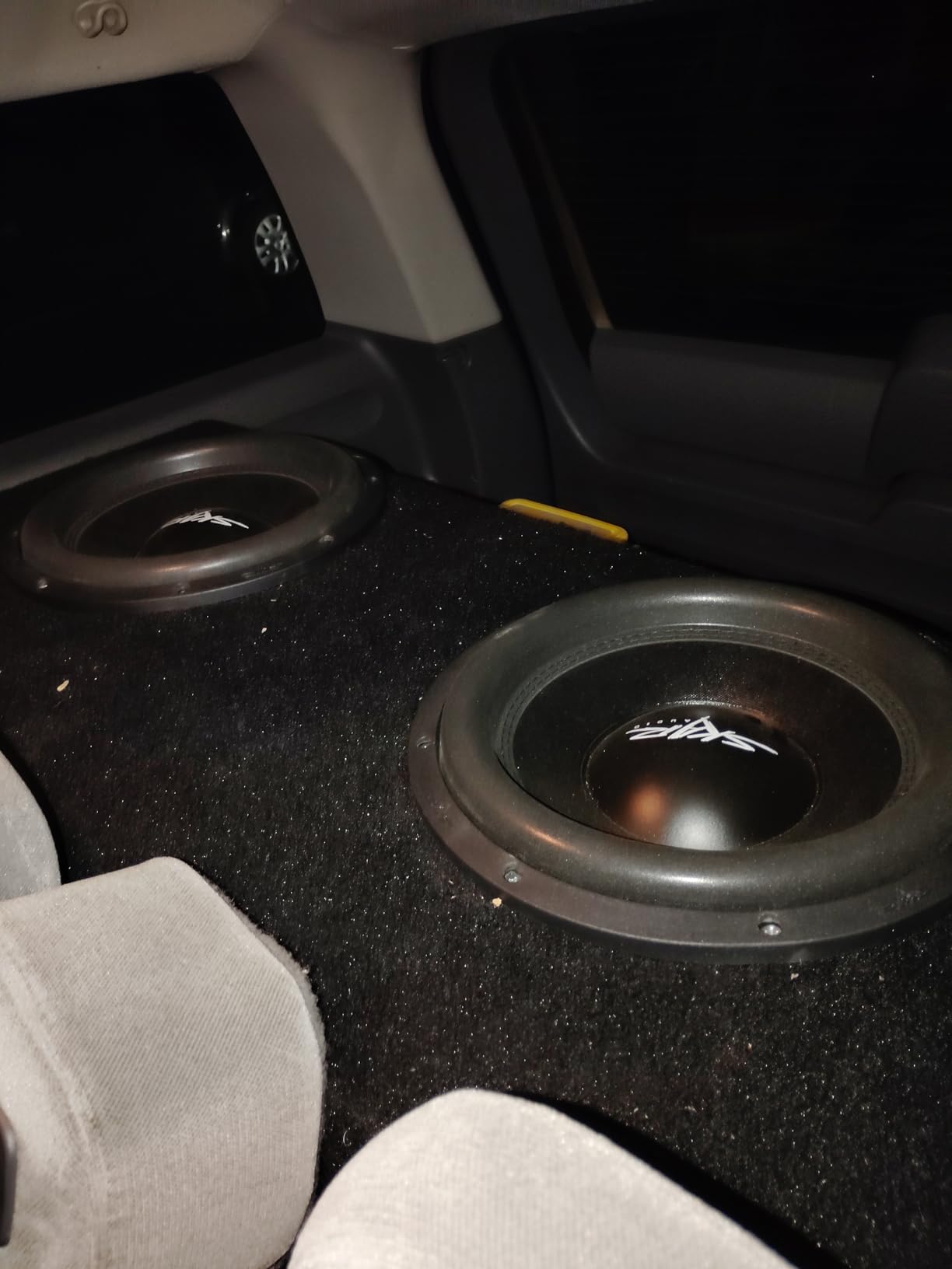 Skar Audio SVR-12 D4 12