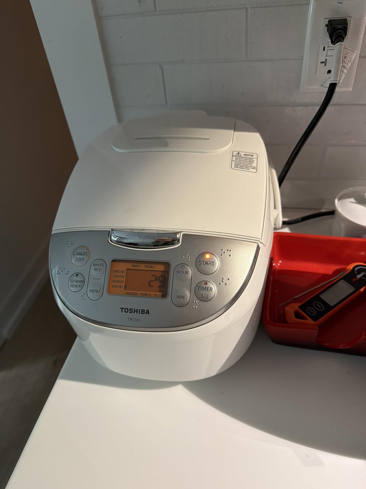 Toshiba Rice Cooker 6 Cup Uncooked - Japanese Rice Cooker with Fuzzy Logic Technology, 7 Cooking Functions, Digital Display, 2 Delay Timers and Auto Keep Warm, Non-Stick Inner Pot, White customer photo 1