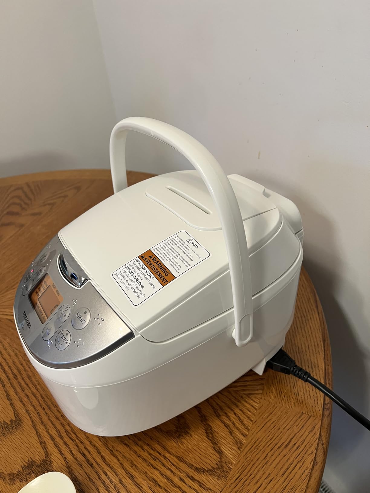 Toshiba Rice Cooker 6 Cup Uncooked - Japanese Rice Cooker with Fuzzy Logic Technology, 7 Cooking Functions, Digital Display, 2 Delay Timers and Auto Keep Warm, Non-Stick Inner Pot, White customer photo 2