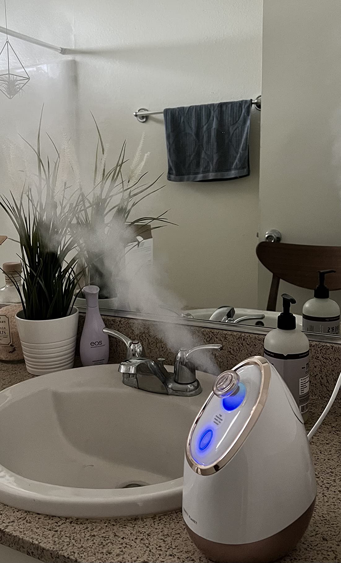 Vanity Planet Aira Ionic Facial Steamer (Rose Gold) - Pore Cleaner that Detoxifies, Cleanses and Moisturizes - Adjustable Nozzle, Water Tank with 3 Essential Oil Baskets customer photo 1