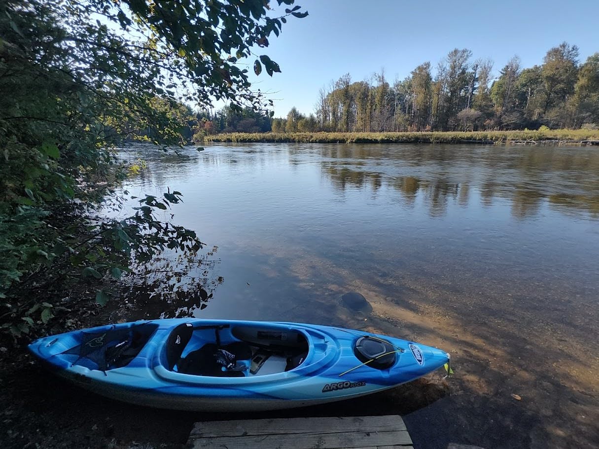 Pelican Argo 100X - Recreational Sit in Kayak - Lightweight Patented Ram-X™ Material - Ergoform™ Seating System - 10 ft customer photo 2