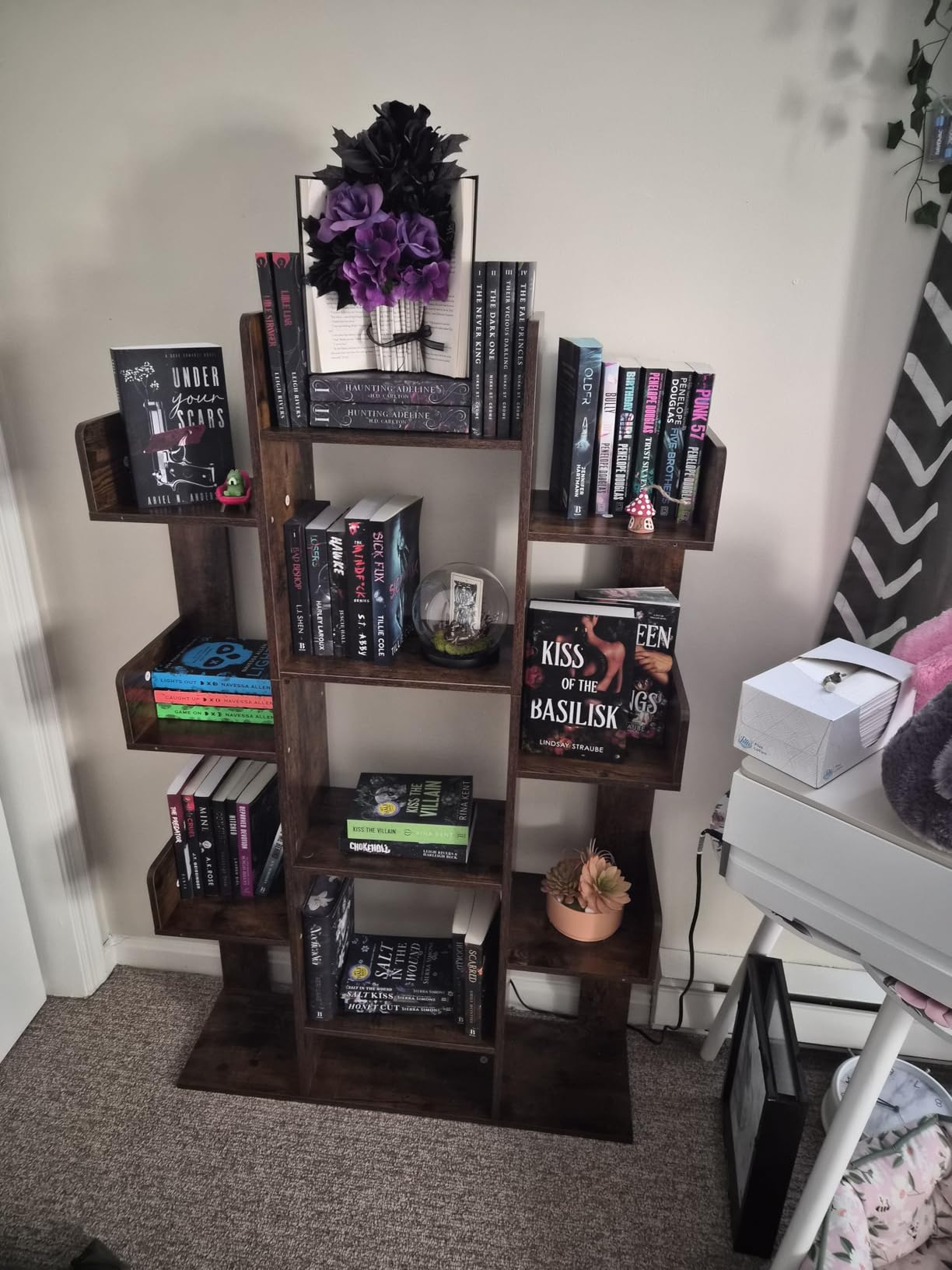 VASAGLE CUSTOS Collection - Bookcase, Tree-Shaped Bookshelf with 8 Storage Shelves, Rounded Corners, Rustic Brown ULBC66BXV1 customer photo 2
