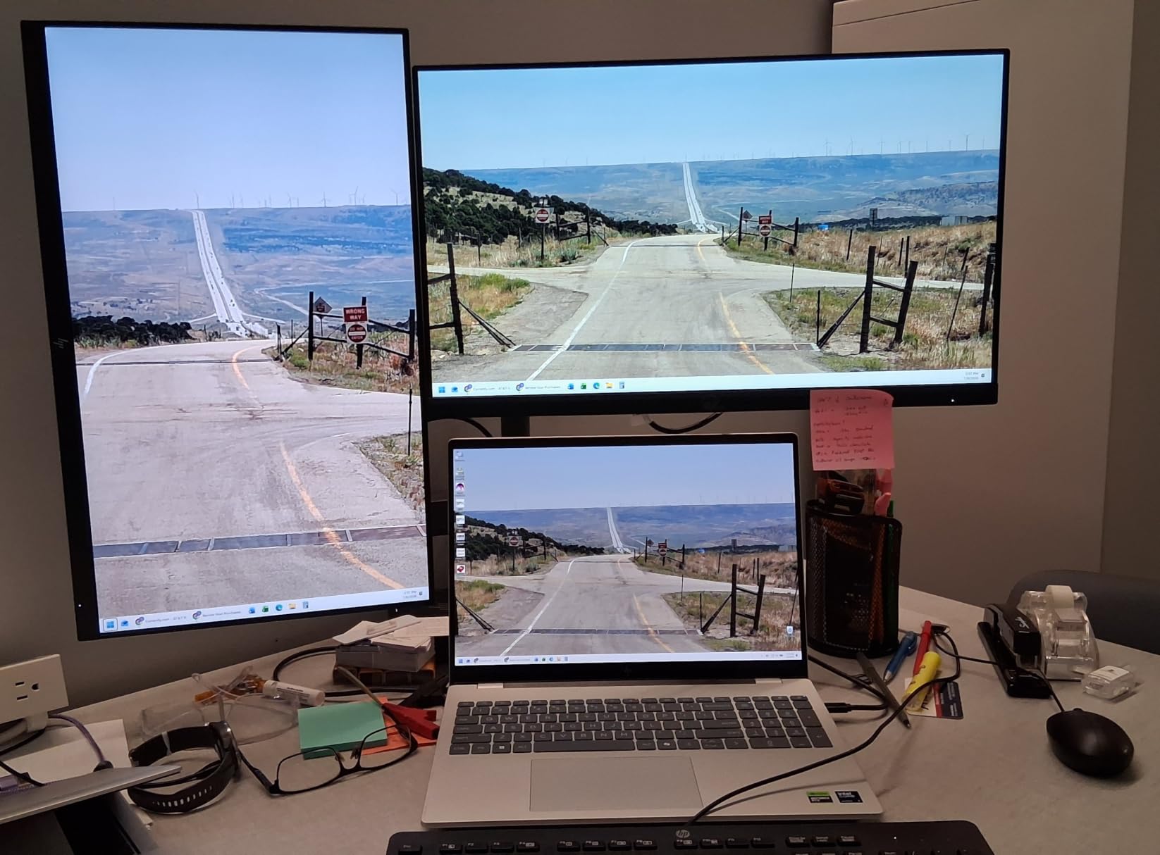 HUANUO 17-32 Inch Dual Monitor Stand, Vertical Dual Monitor Mount, Monitor Stand 2 Monitors, Ergonomic Adjustable Tilt/Swivel/Rotate, Weight Max 19.8 lbs, VESA 75/100mm customer photo 2