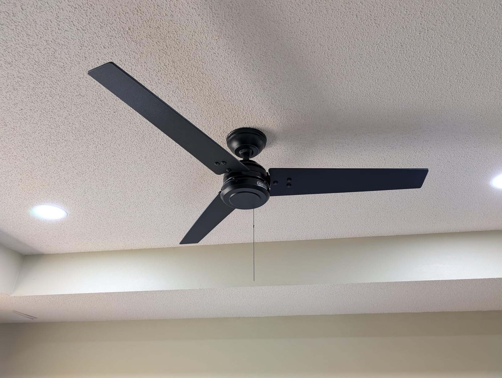 Hunter Cassius, Outdoor or Indoor, Ceiling Fan, 44 inch, Matte Black | No Light, Standard Mount, Pull Chain, 3 Blades, For Living Room, Patio, Porch, Garage, 50260 customer photo 2
