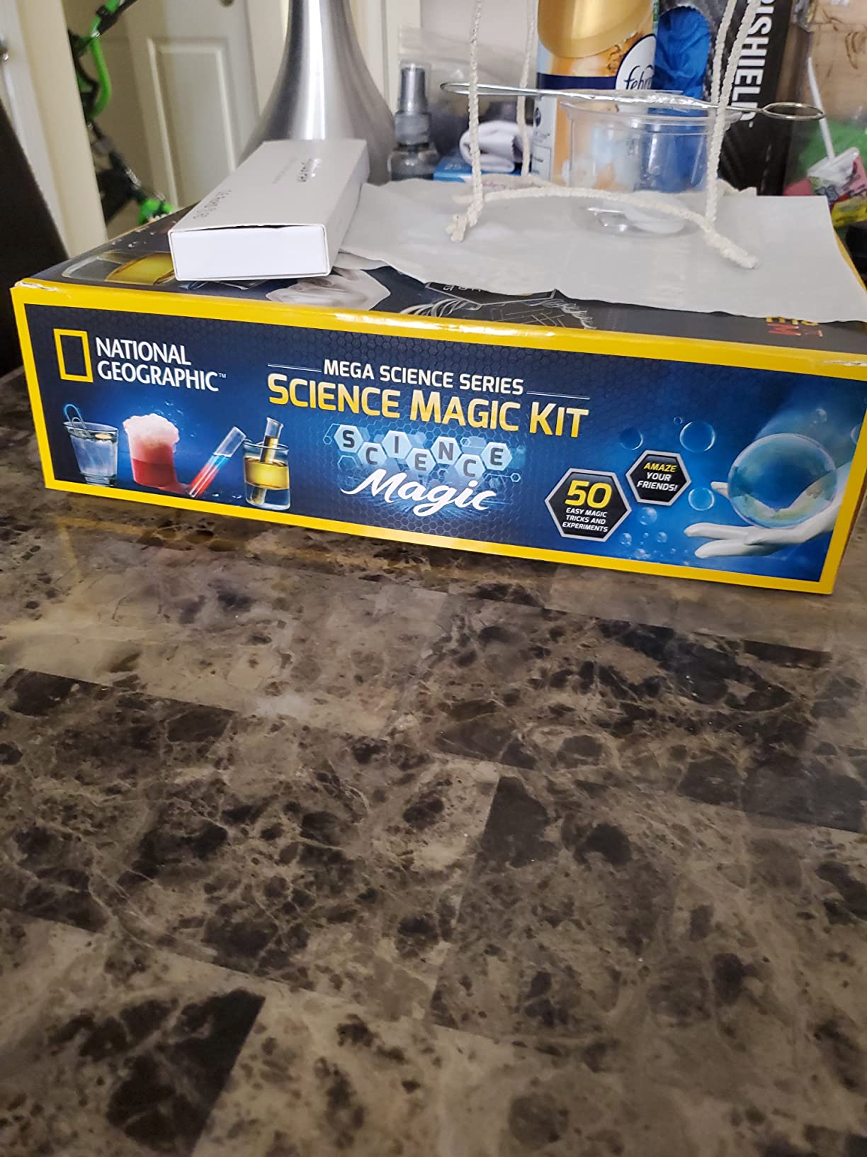 NATIONAL GEOGRAPHIC Science Magic Kit - Science Kit for Kids with 100+ Unique Experiments and Magic Tricks, Chemistry Set and STEM Project, A Great Gift for Boys and Girls (Amazon Exclusive) customer photo 1