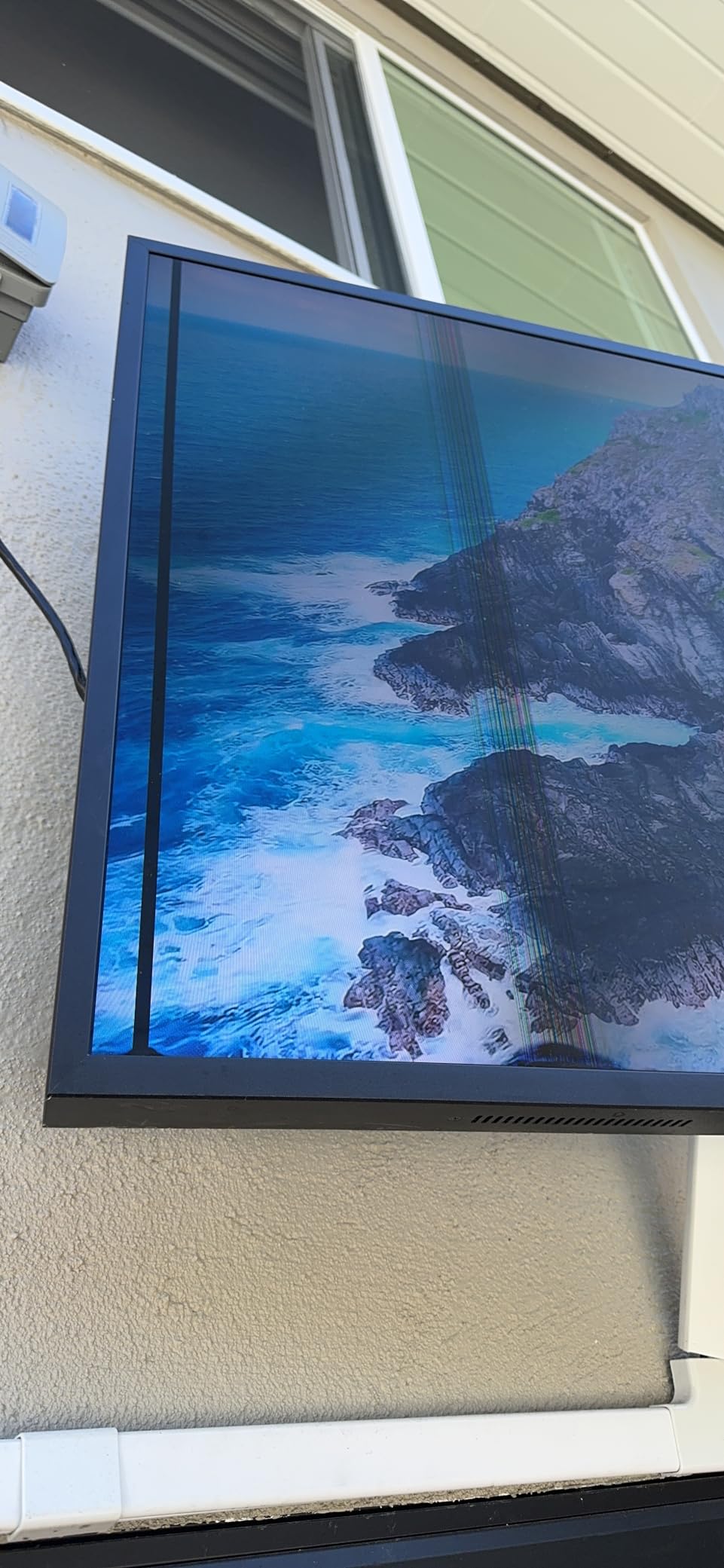SAMSUNG 75-inch Class QLED 4K The Terrace Partial Sun Outdoor, Direct Full Array 16x, Quantum HDR 32x, Weatherproof, Wide Viewing Angle Smart TV w/ Alexa Built-in (QN75LST7TAFXZA, Latest Model) customer photo 2