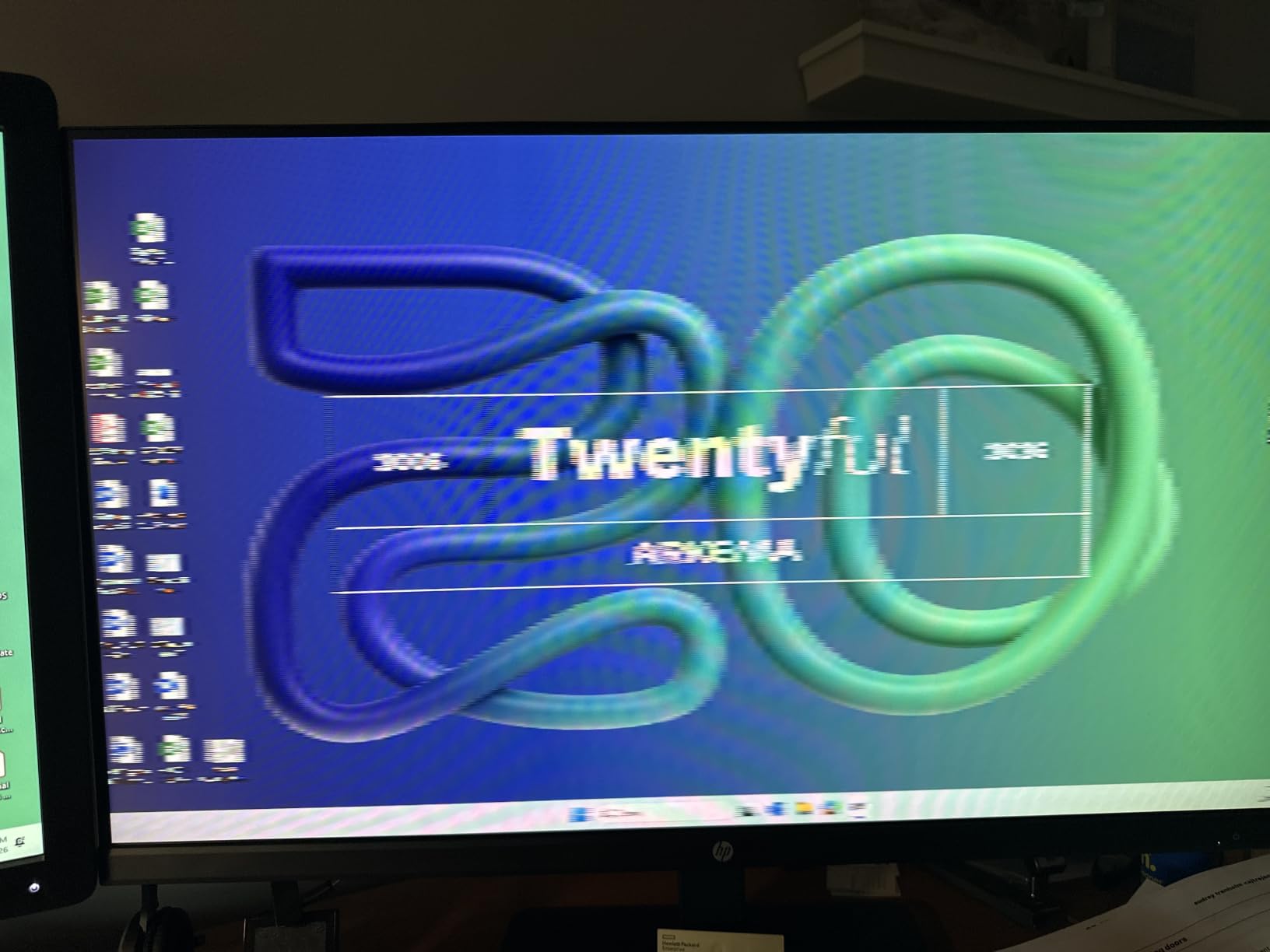 HP 24mh FHD Monitor - Computer Monitor with 23.8-Inch IPS Display (1080p) - Built-in Speakers and VESA Mounting - Height/Tilt Adjustment for Ergonomic Viewing - HDMI and DisplayPort customer photo 2