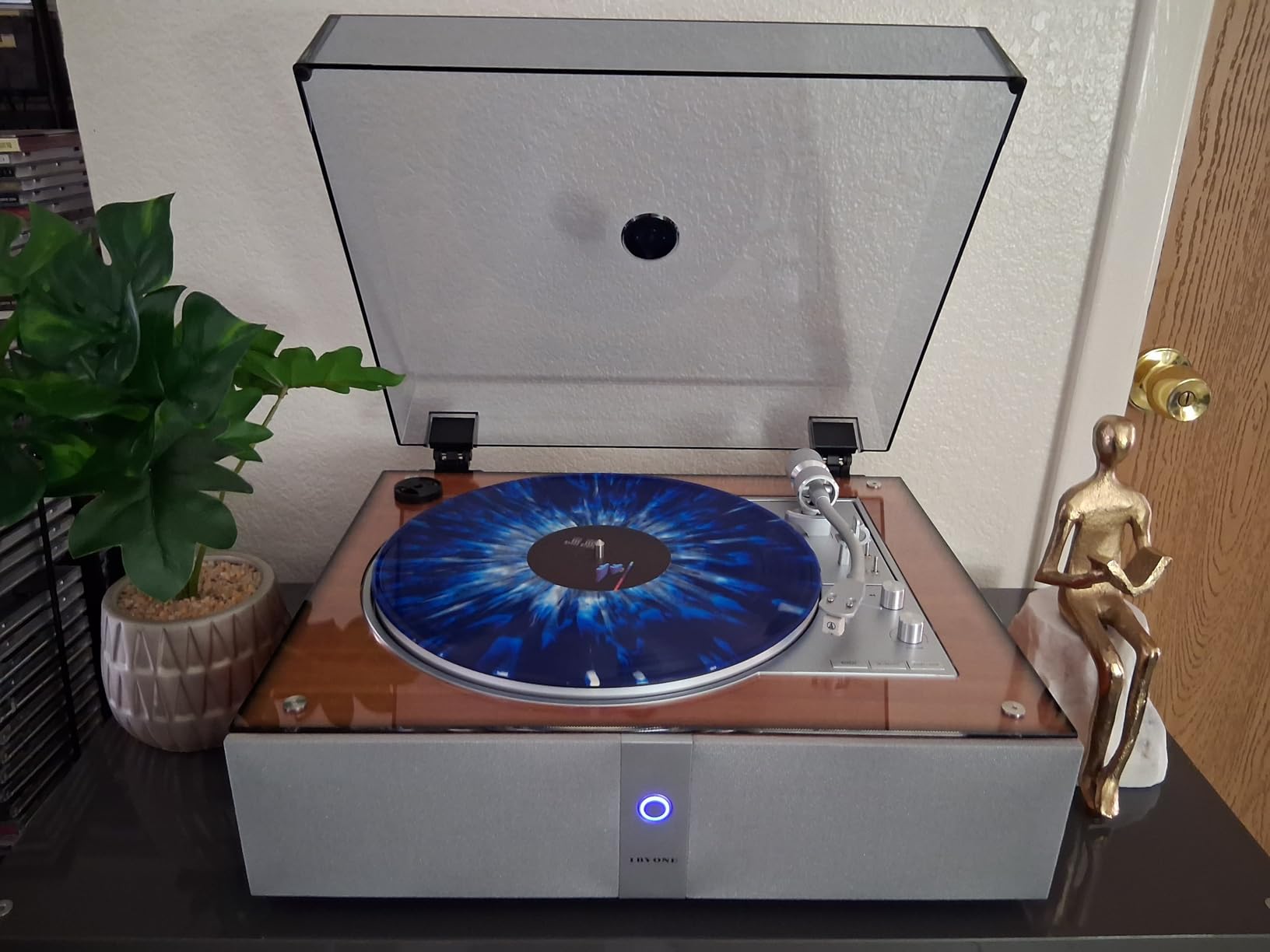 1 BY ONE Fully Automatic Record Player, All-in-One Vinyl Turntable | Automatic Repeat Function, Remote Control, Built in Speakers& DSP, Phono Preamp, AT-3600L Cartridge, Belt Drive 2-Speeds customer photo 1