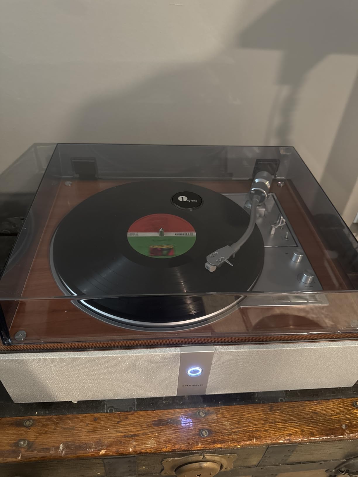 1 BY ONE Fully Automatic Record Player, All-in-One Vinyl Turntable | Automatic Repeat Function, Remote Control, Built in Speakers& DSP, Phono Preamp, AT-3600L Cartridge, Belt Drive 2-Speeds customer photo 2