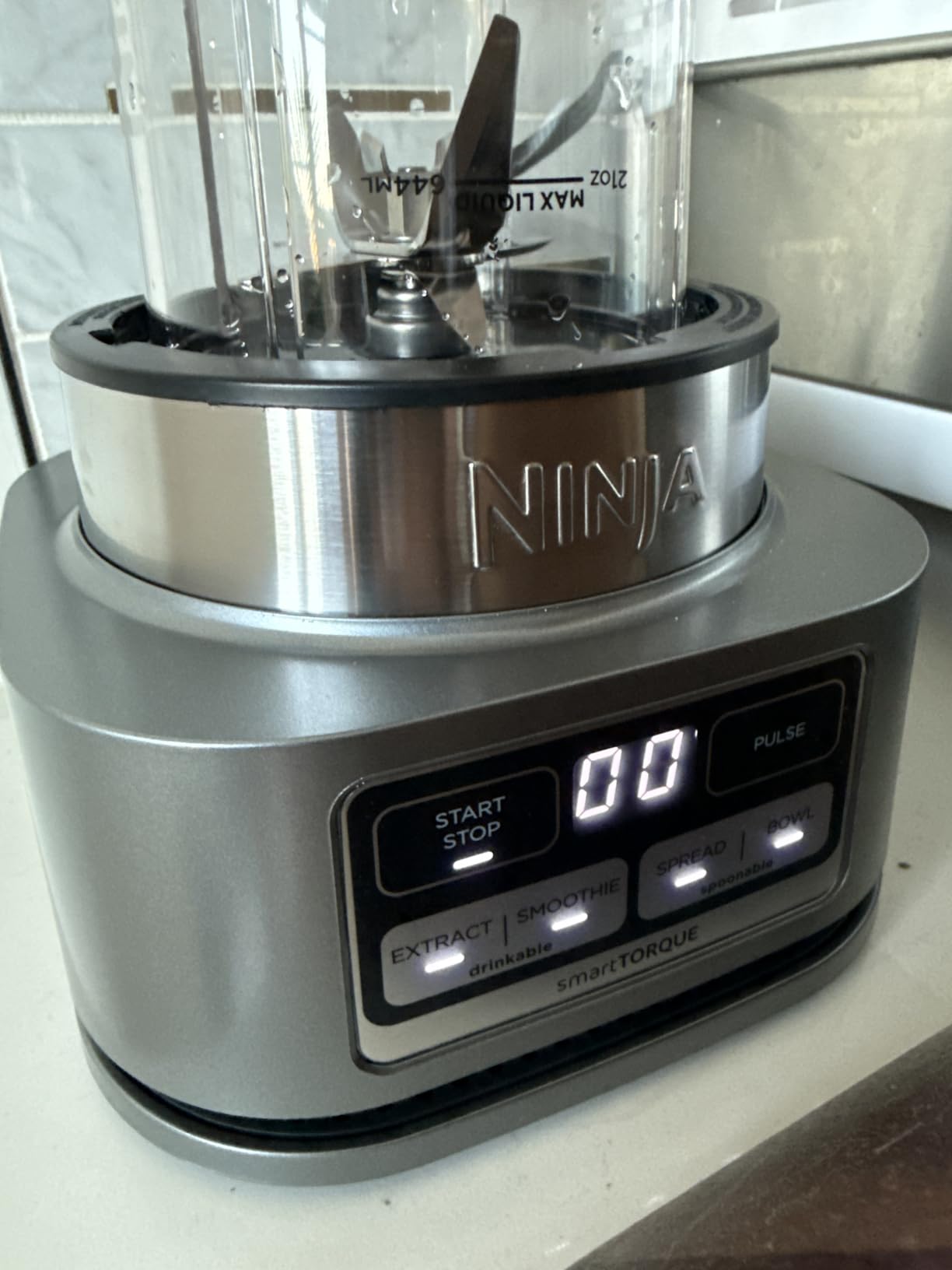 Ninja Foodi Personal Blender & Smoothie Bowl Maker, 1200PW, SS101 | smartTORQUE motor + Hybrid Edge blades. Smoothie bowl maker, nutrient extractor, (2) 24-oz cups. Dishwasher safe. customer photo 1