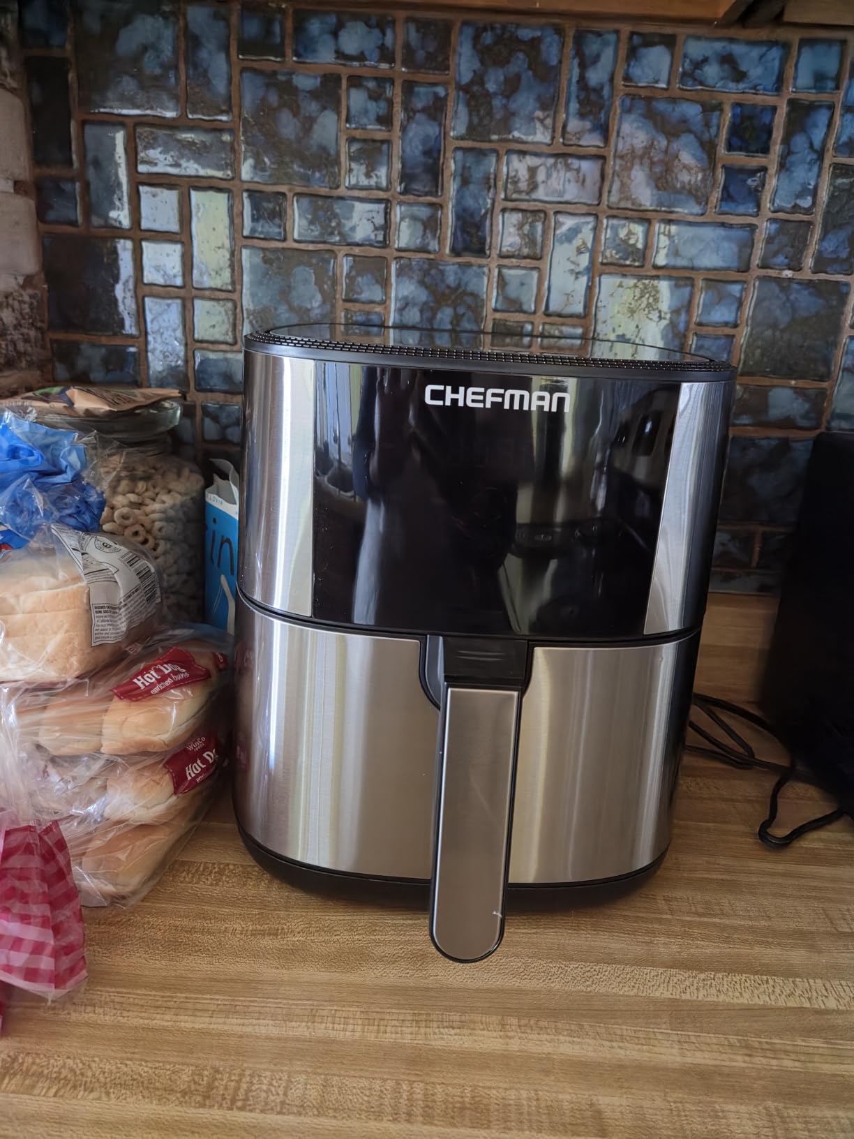 Chefman Air Fryer 8 Qt TurboFry 4-in-1 with 450F Hi-Fry Option, Bake, Dehydrate, Frozen, XL Nonstick Dishwasher-Safe Basket, Stainless Steel customer photo 2