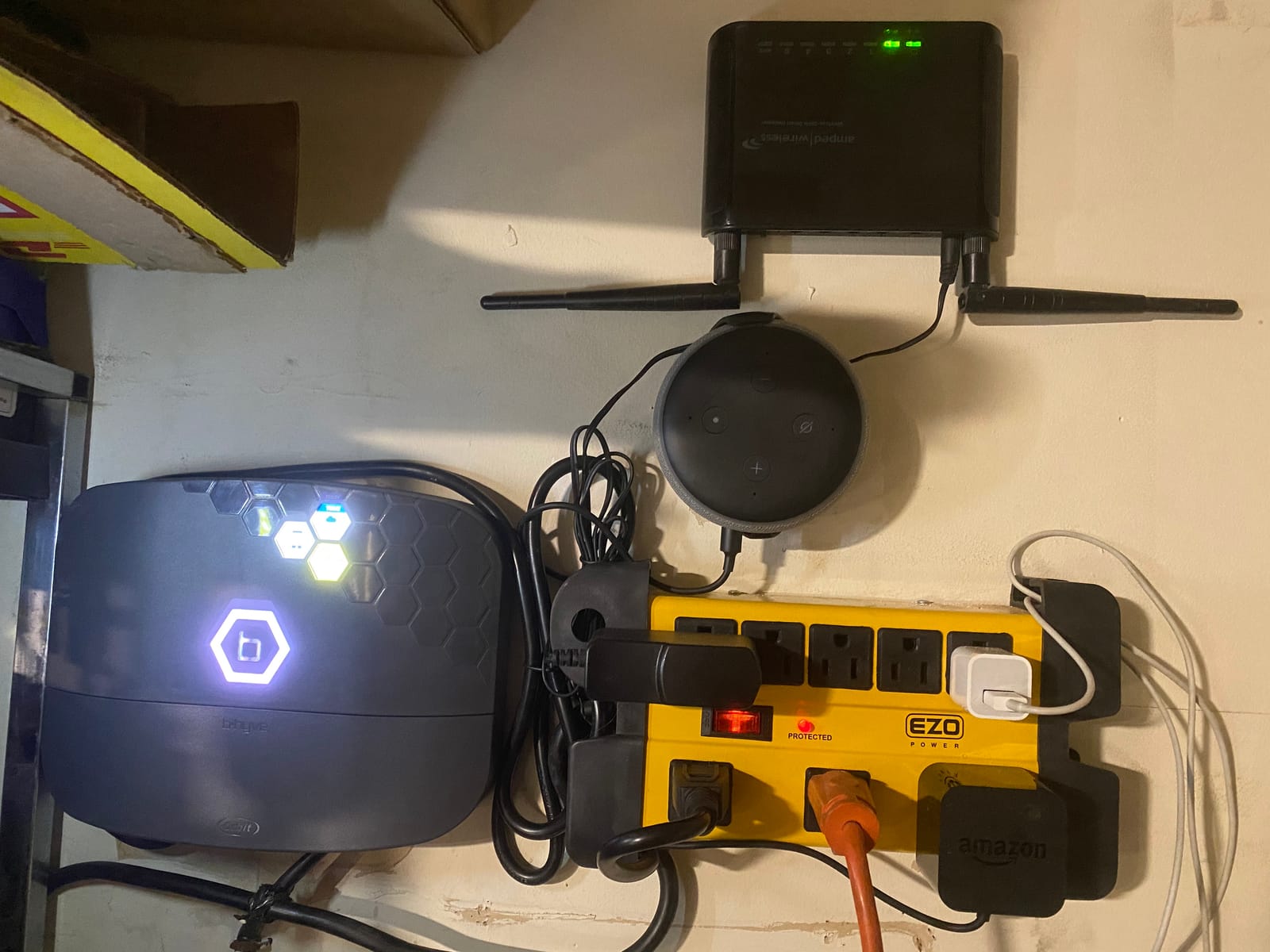 Orbit B-hyve XR Smart Sprinkler Timer - 8-Zone - WiFi-Enabled Indoor/Outdoor Irrigation Controller - App Control - Weatherproof Watering System - Multi Zone - Custom Programs - 57985 customer photo 2