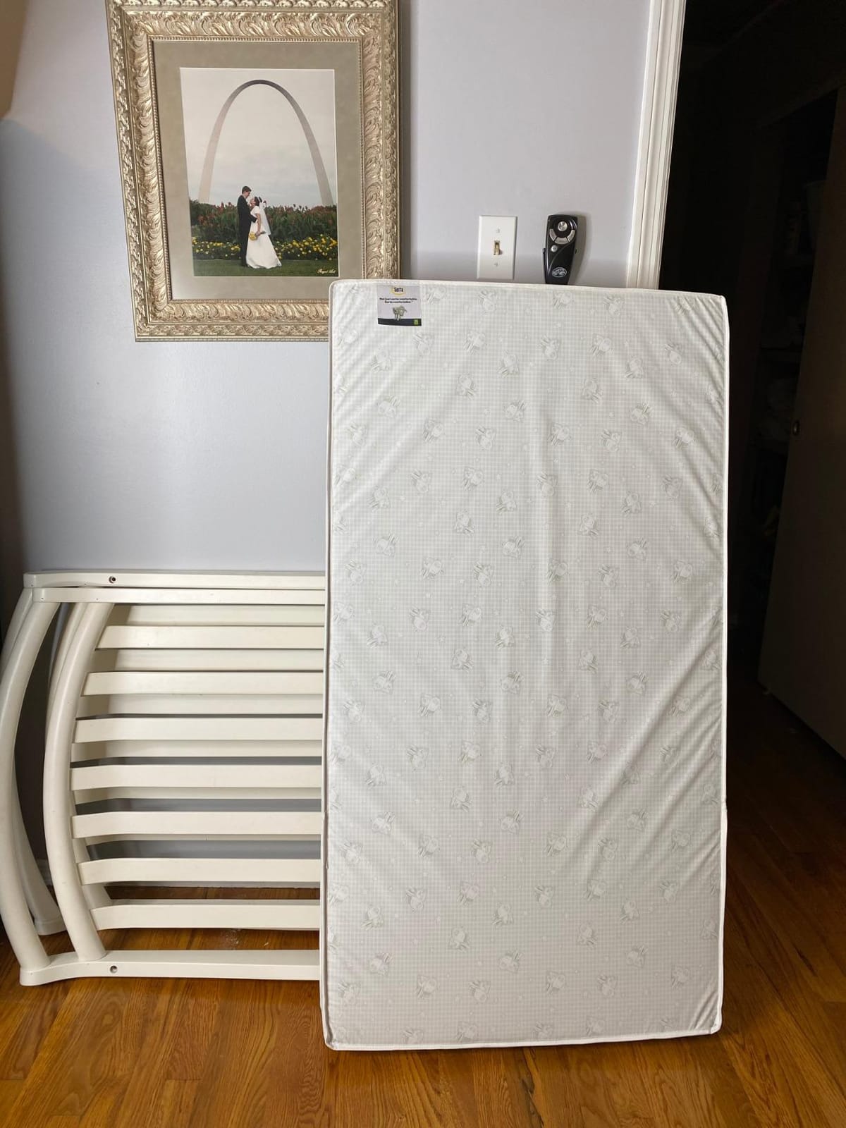 Serta Perfect Slumber Dual Sided Crib and Toddler Mattress - Waterproof - Hypoallergenic - Premium Sustainably Sourced Fiber Core -GREENGUARD Gold Certified (Non-Toxic) -7 Year Warranty - Made in USA customer photo 2