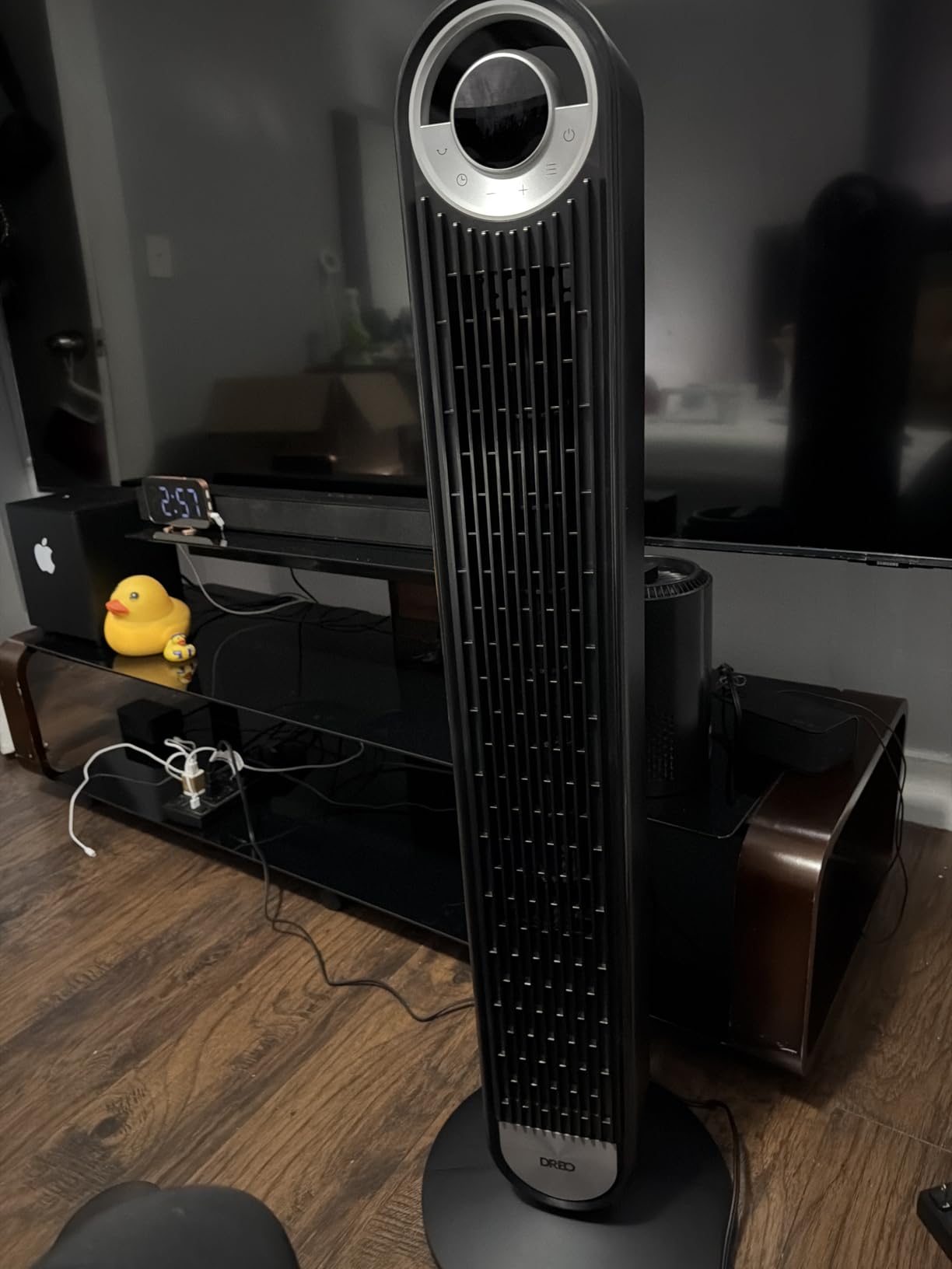 DREO Tower Fan for Bedroom, Upgraded DC 28ft/s Velocity, 20dB Quiet Fan | 9 Speeds Fans that Blow Cold Air, 90° Oscillating Cooling Fan, 4 Modes, 12H Timer Bladeless Standing Fan for Home, Black customer photo 2