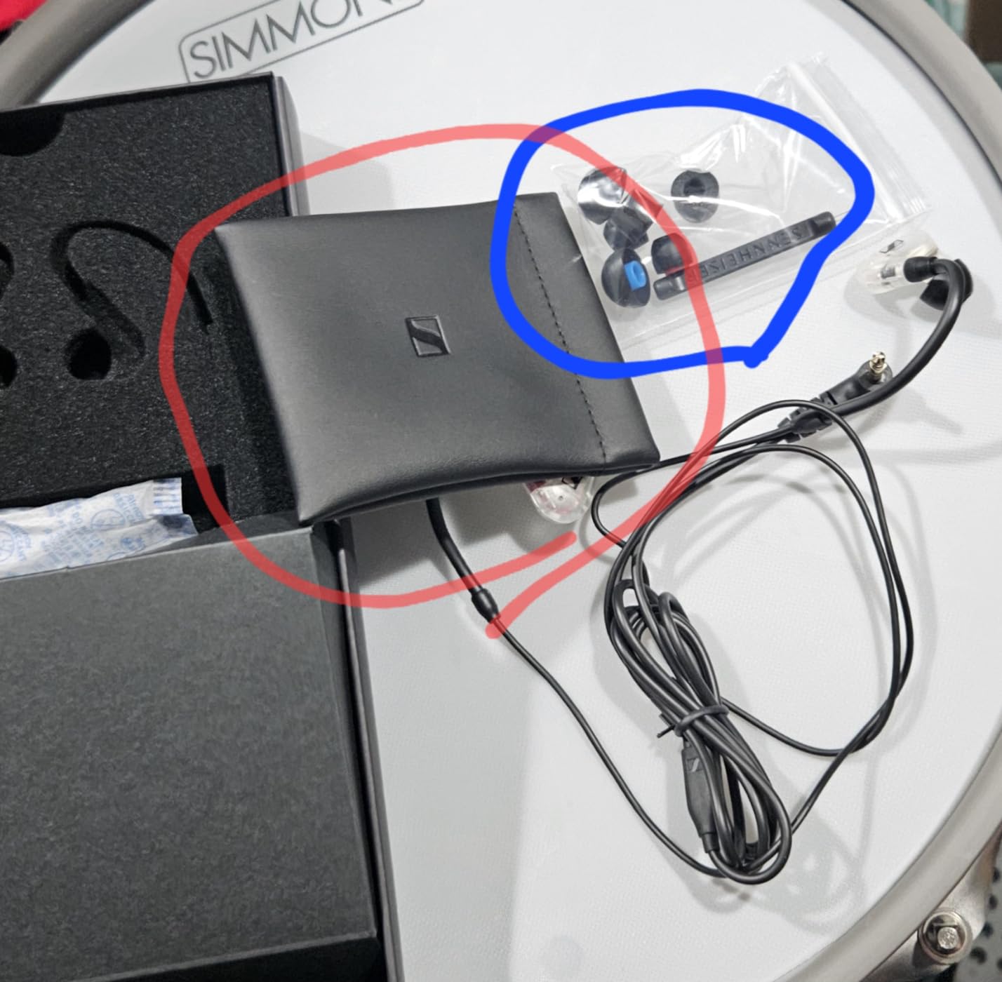 SENNHEISER Professional IE 100 PRO Dynamic In-Ear Monitoring Headphones, Clear customer photo 2