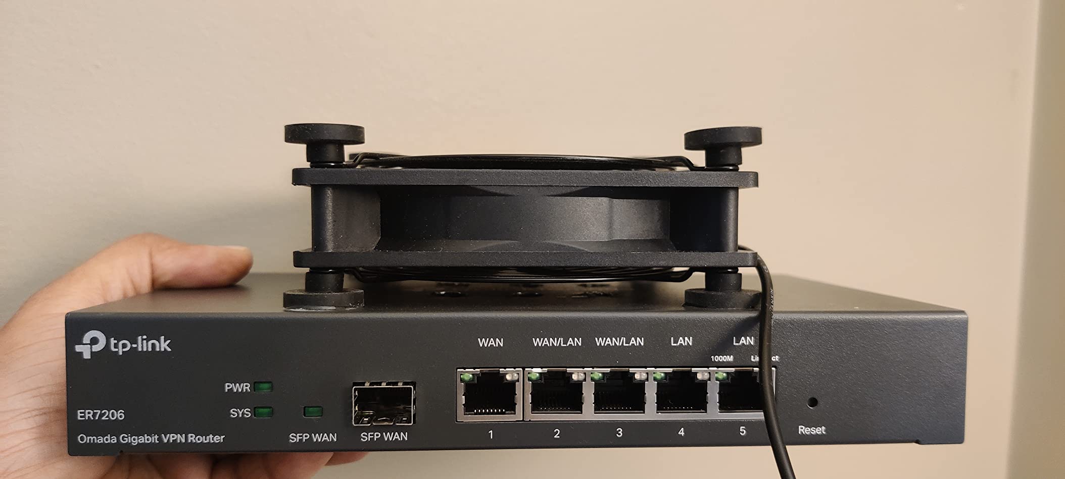 TP-Link ER7206, Multi-WAN Professional Wired Gigabit VPN Router | Increased Network Capacity, SPI Firewall, Omada SDN Integrated, Load Balance, Lightning Protection customer photo 1