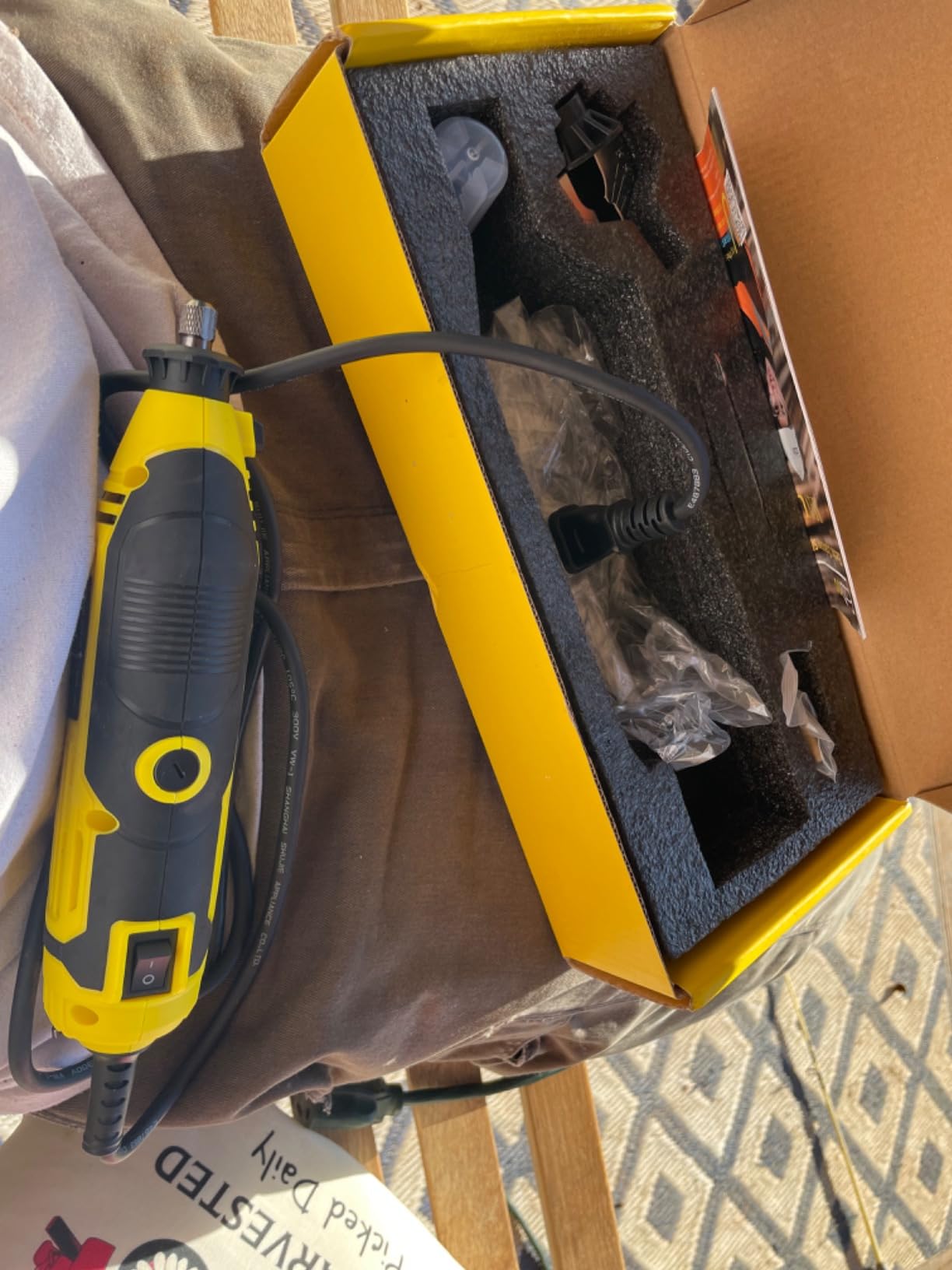 Electric Chainsaw Sharpener Kit with 6 Titanium-Coated Diamond Bits - Handheld Chain Saw Sharpener Tool for All Chains - No Removal Required, Easy and Fast Chainsaw Sharpening Kit customer photo 2