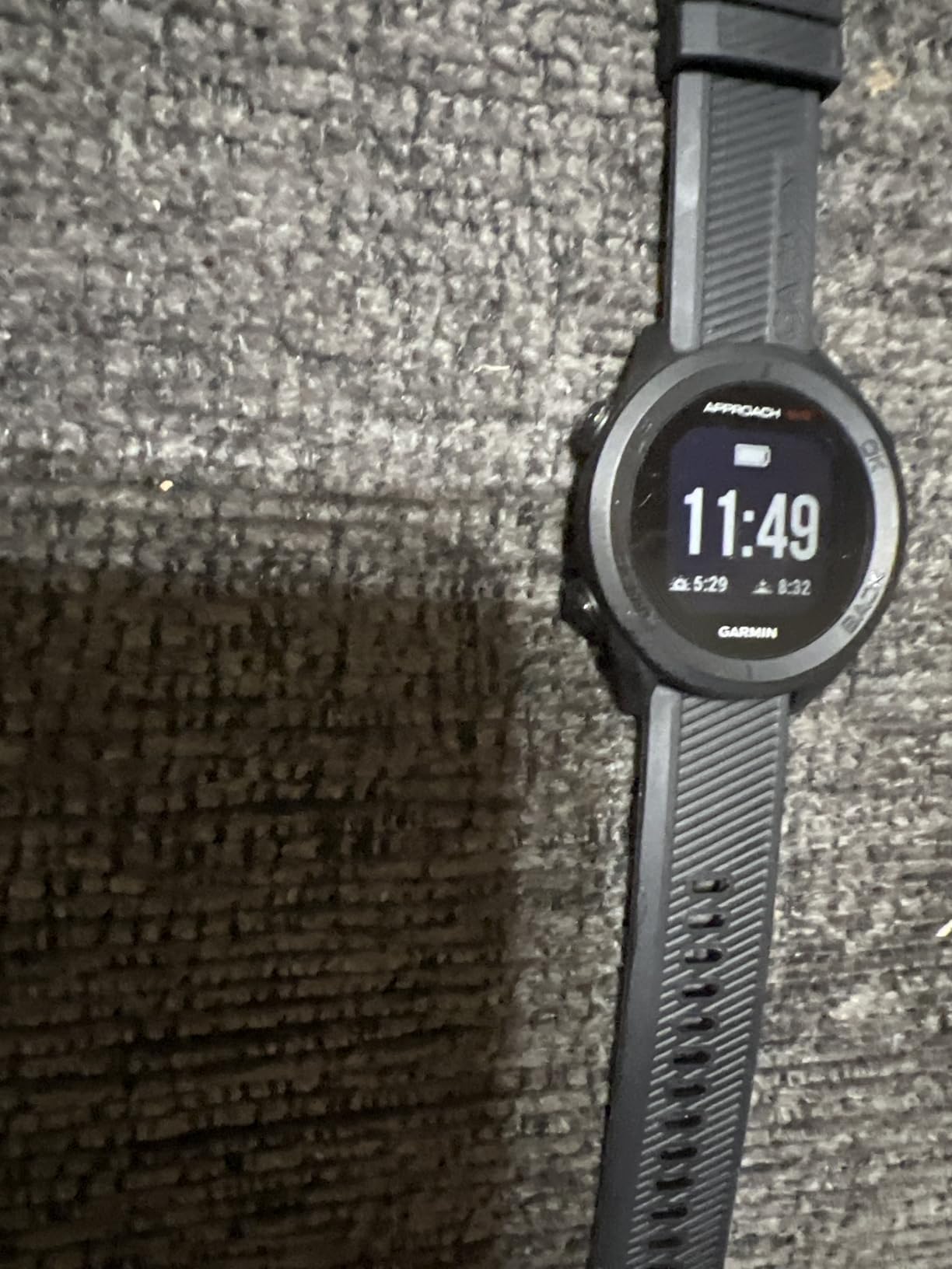 Garmin Approach S12, Easy-to-Use GPS Golf Watch, 42k+ Preloaded Courses, Black customer photo 1