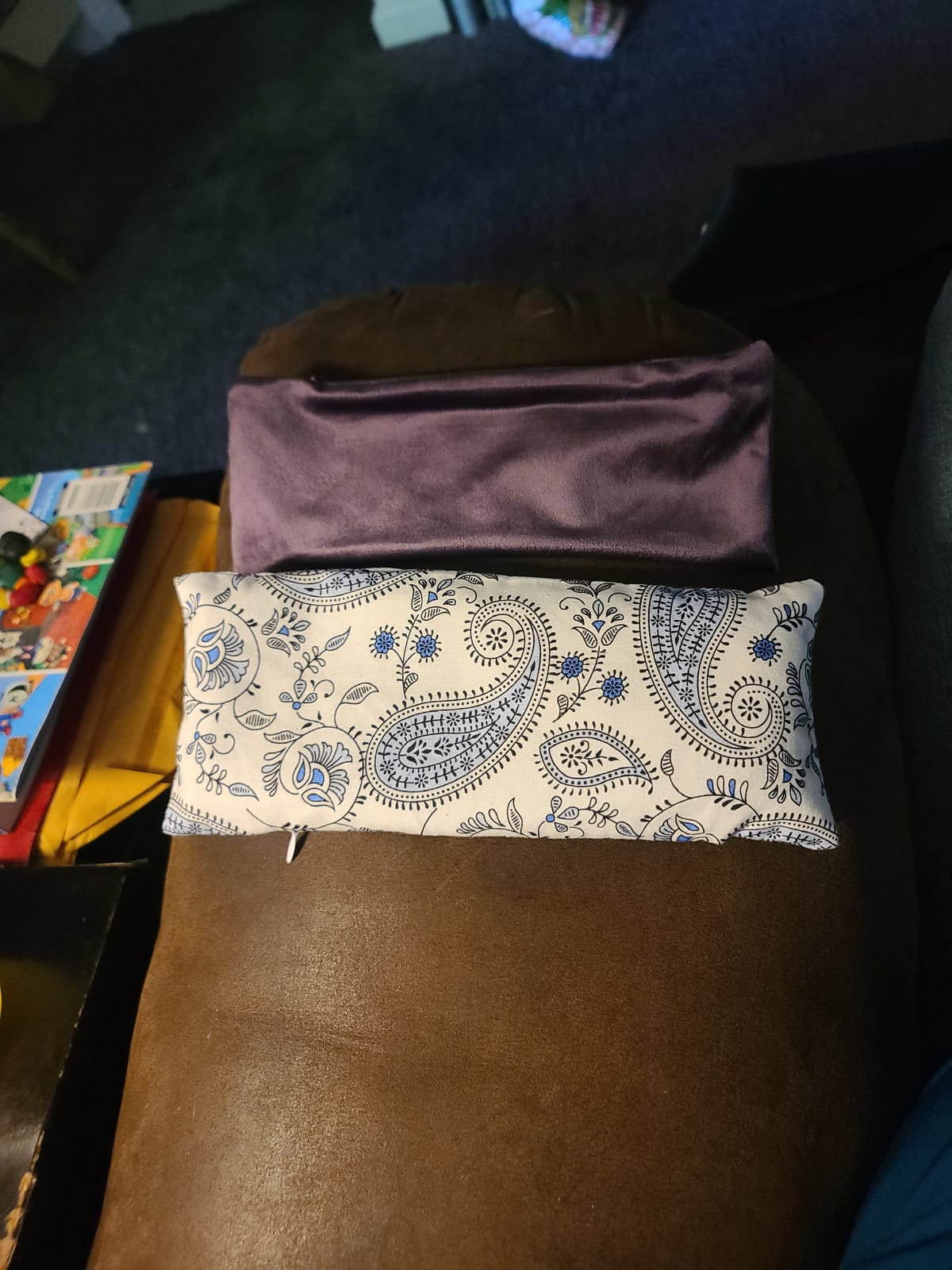 Lavender Eye Pillow for Relaxation, Yoga, Sleep - Weighted Eye Mask for Headache, Sinus, Aromatherapy Moist Heat Compress, Meditation Accessory, Relaxation Gift for Women customer photo 2
